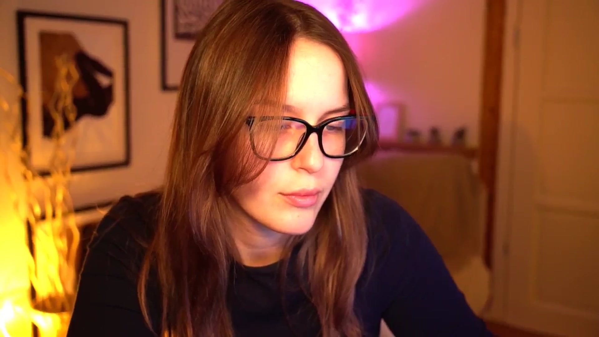 Gallery image thumbnail from sweetpulse_'s myfreecams stream on, 10/20/2024, 09:12 image 14 of 20