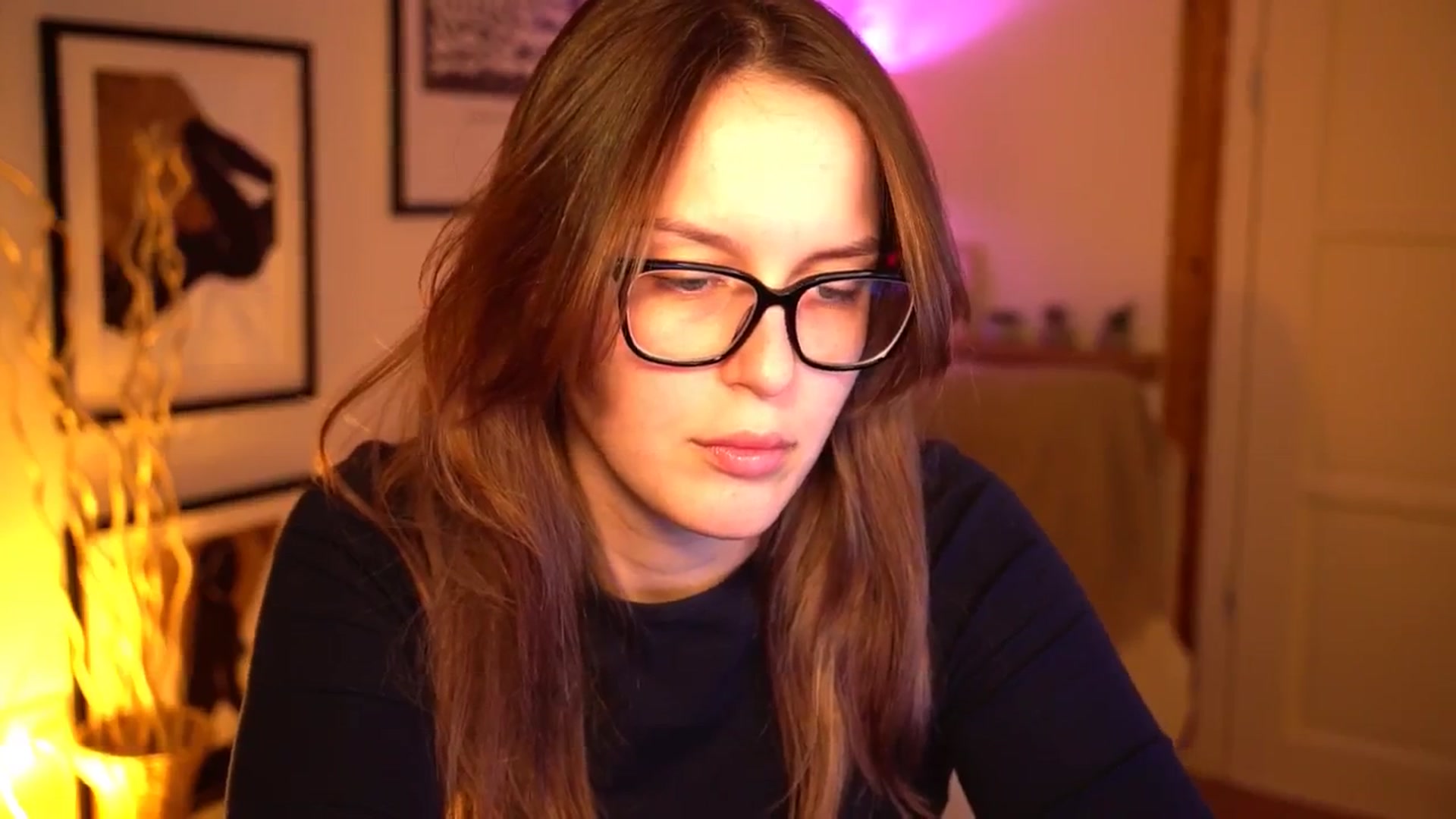 Gallery image thumbnail from sweetpulse_'s myfreecams stream on, 10/20/2024, 09:12 image 15 of 20