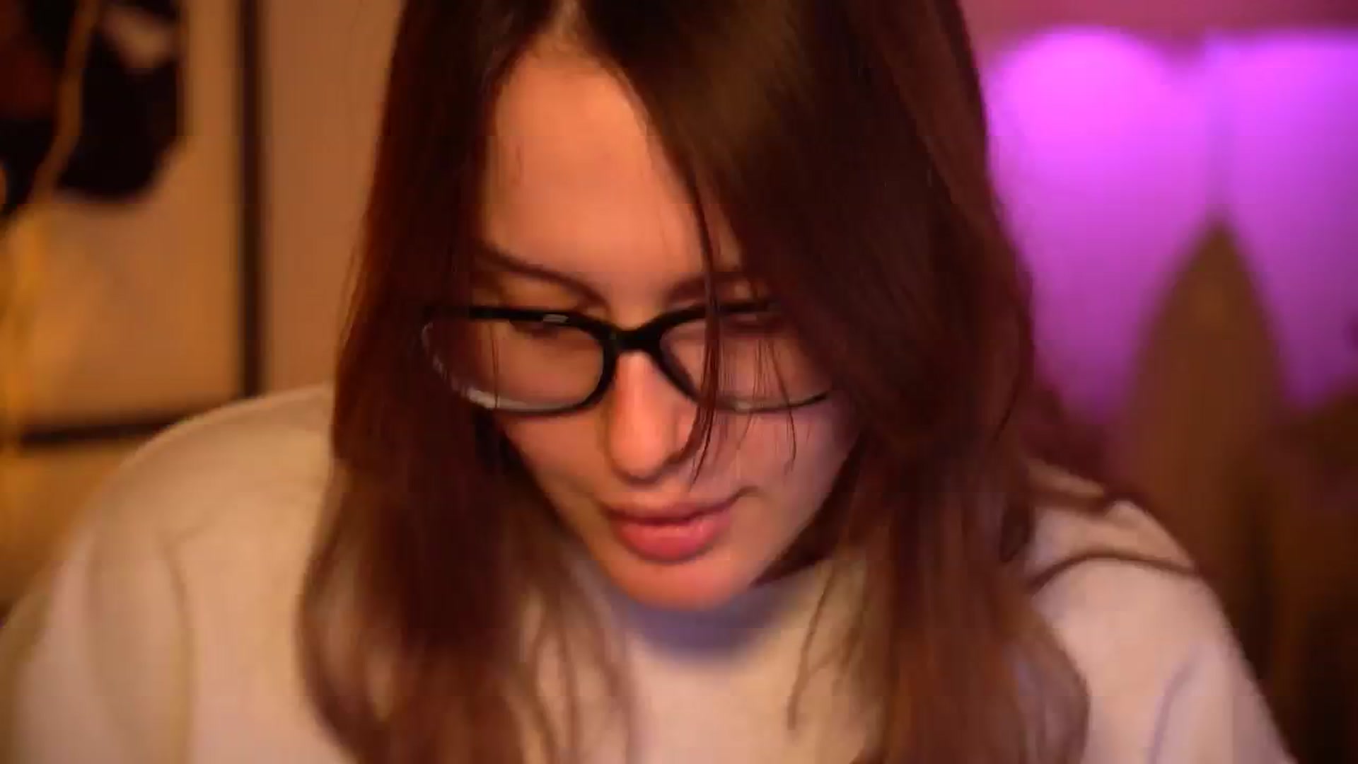 Gallery image thumbnail from sweetpulse_'s myfreecams stream on, 10/22/2024, 07:44 image 14 of 20