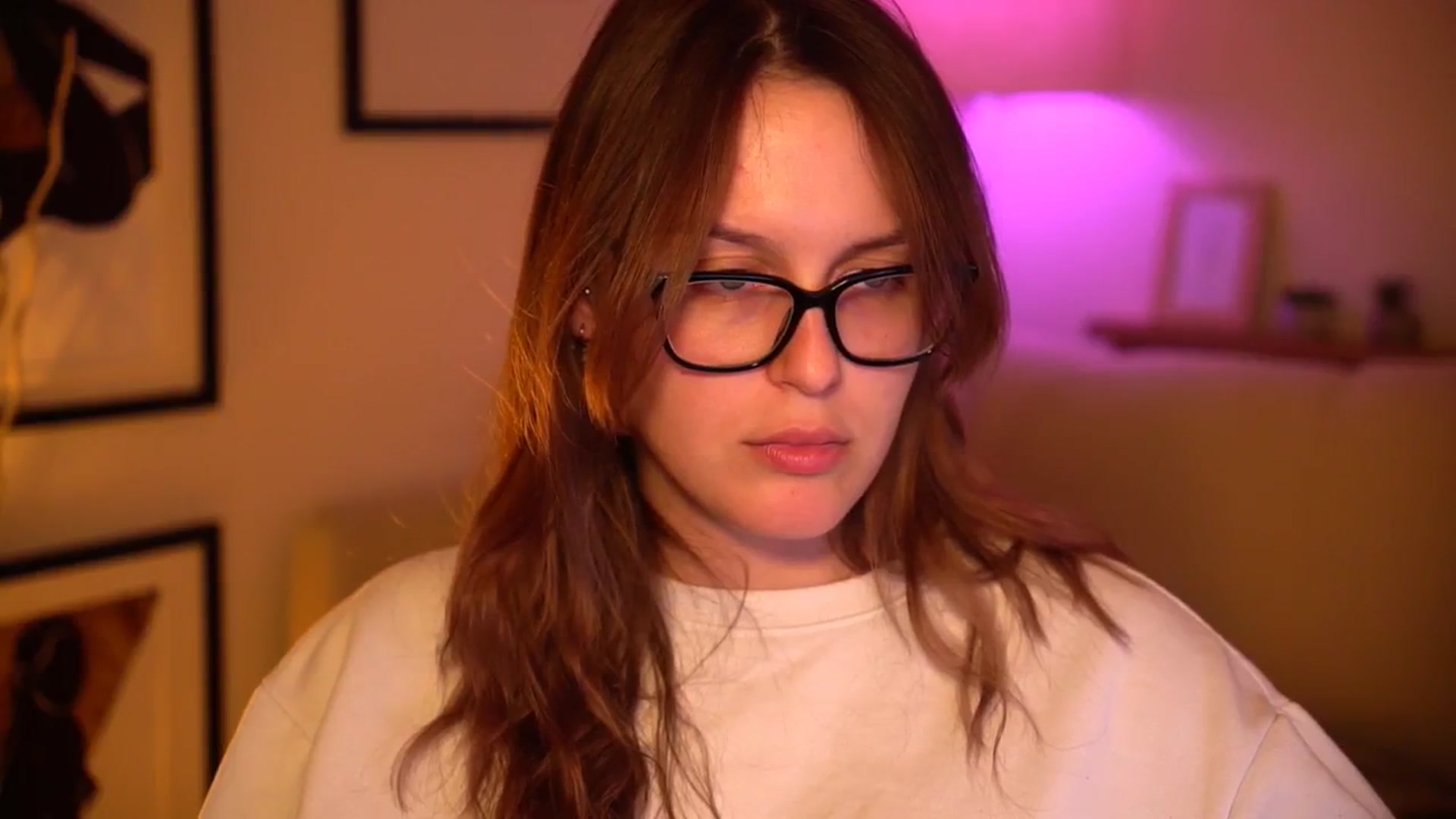 Gallery image thumbnail from sweetpulse_'s myfreecams stream on, 10/22/2024, 08:15 image 11 of 20
