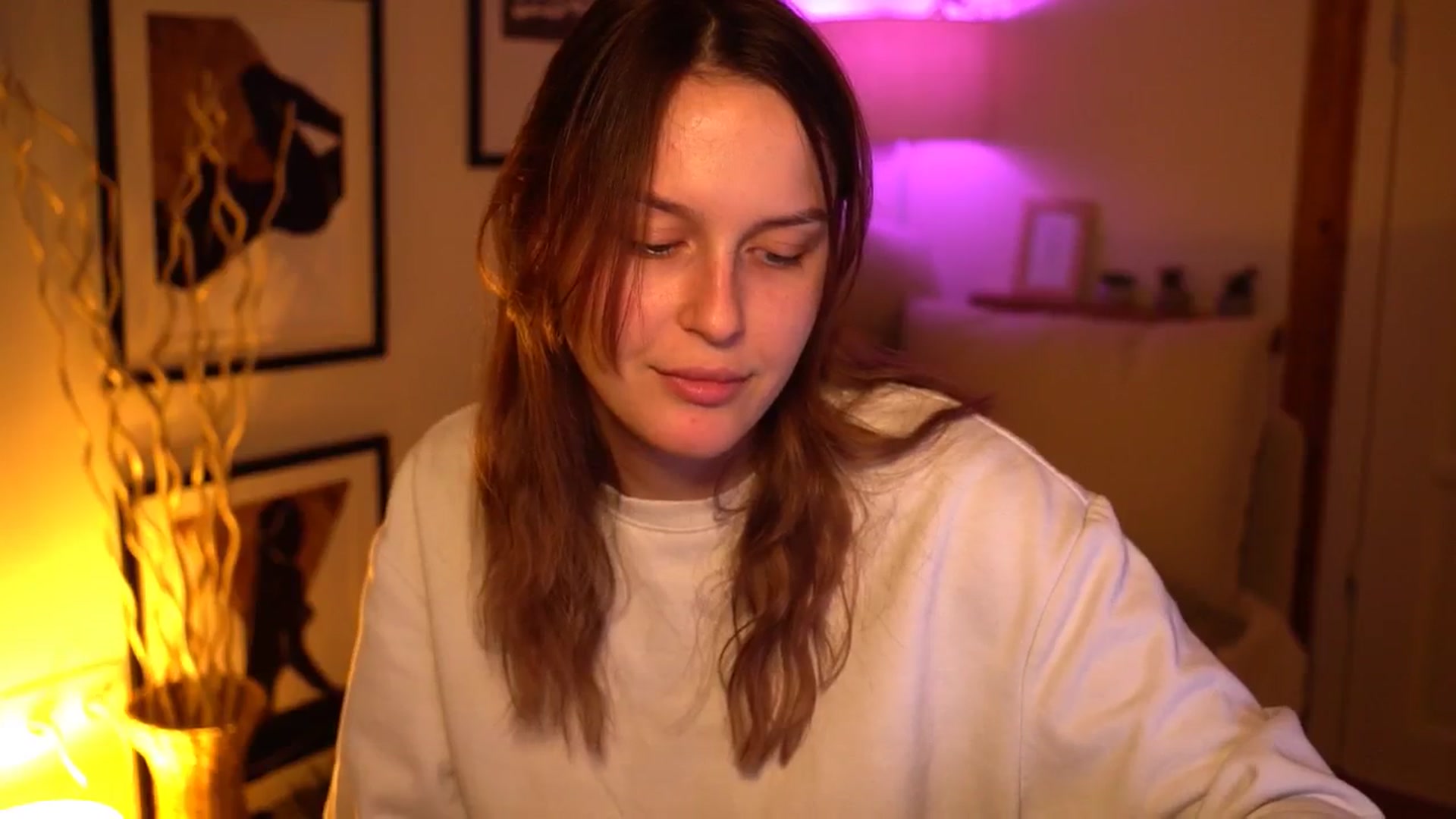 Gallery image thumbnail from sweetpulse_'s myfreecams stream on, 10/22/2024, 09:50 image 20 of 20