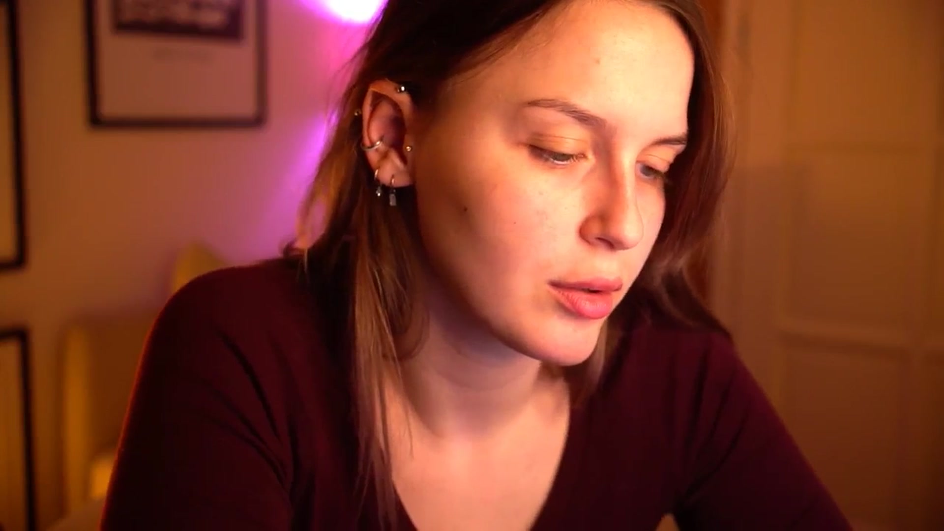 Gallery image thumbnail from sweetpulse_'s myfreecams stream on, 10/25/2024, 08:32 image 3 of 20
