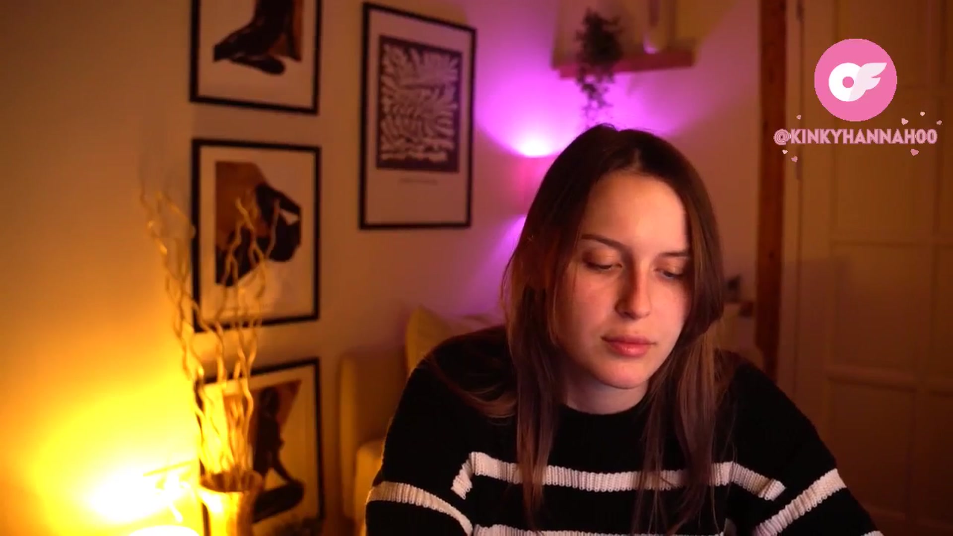 Gallery image thumbnail from sweetpulse_'s myfreecams stream on, 10/25/2024, 08:32 image 18 of 20