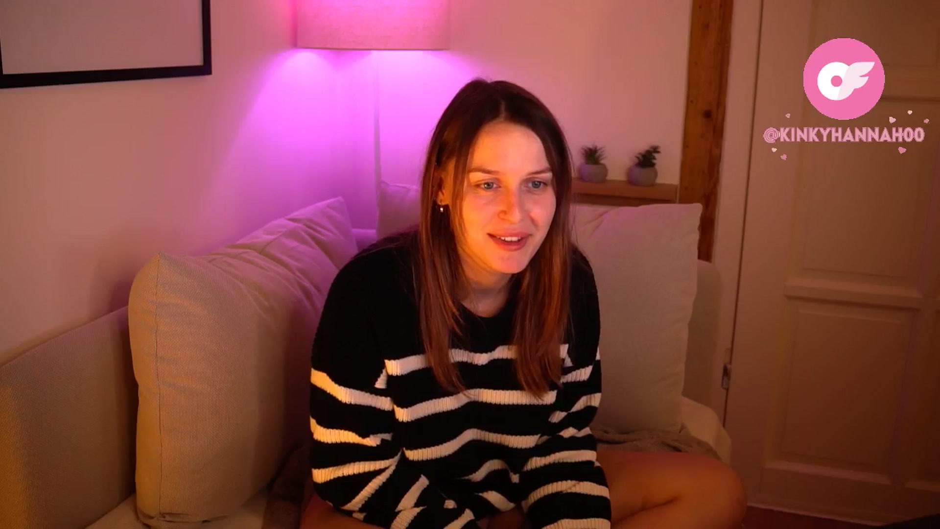 Gallery image thumbnail from sweetpulse_'s myfreecams stream on, 10/25/2024, 09:23 image 7 of 20