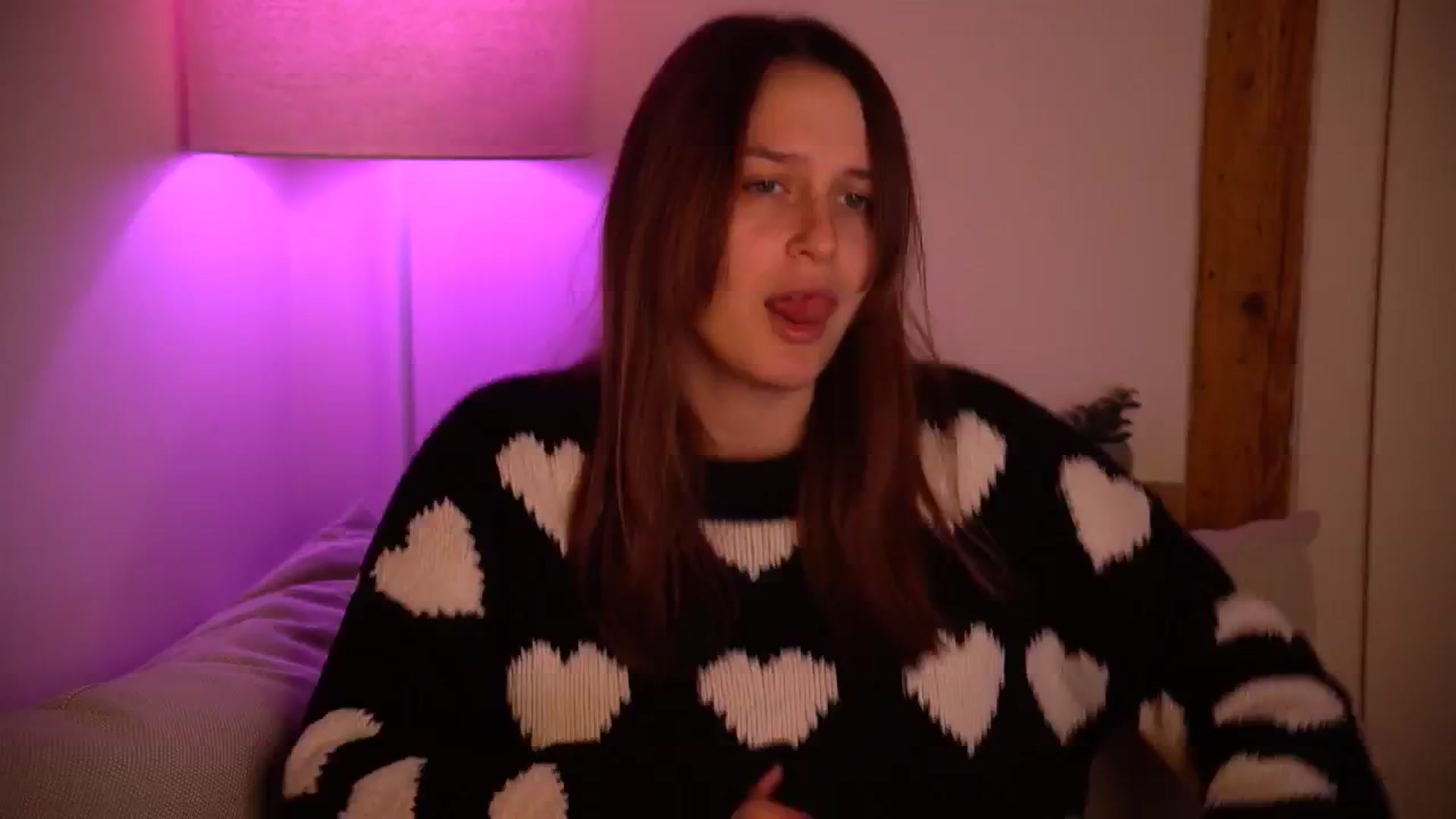Gallery image thumbnail from sweetpulse_'s myfreecams stream on, 10/26/2024, 07:57 image 2 of 20