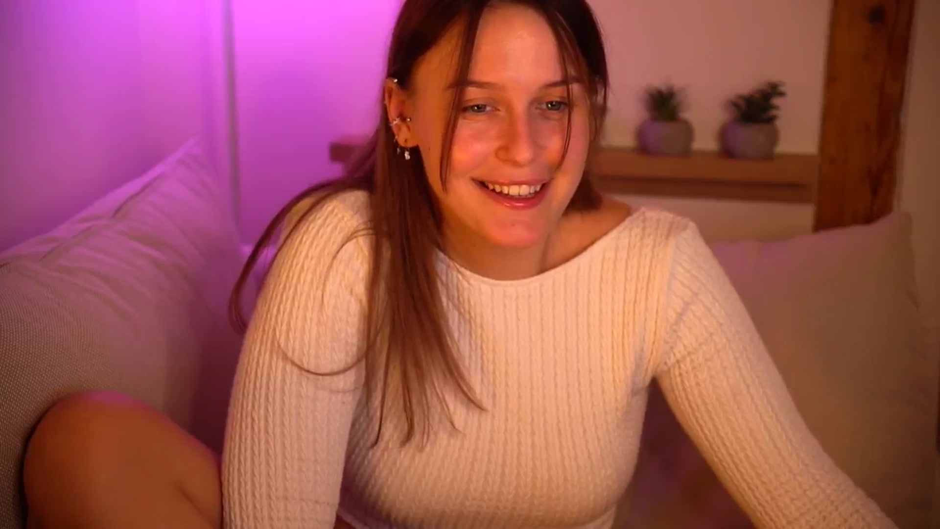 Gallery image thumbnail from sweetpulse_'s myfreecams stream on, 10/27/2024, 10:24 image 19 of 20