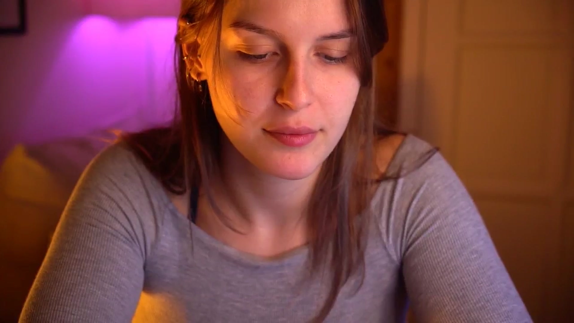 Gallery image thumbnail from sweetpulse_'s myfreecams stream on, 10/28/2024, 08:34 image 12 of 20
