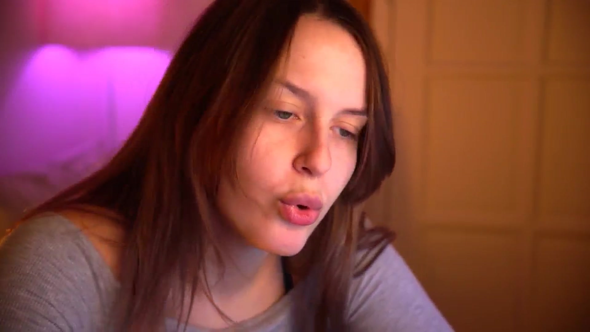 Gallery image thumbnail from sweetpulse_'s myfreecams stream on, 10/28/2024, 08:34 image 3 of 20