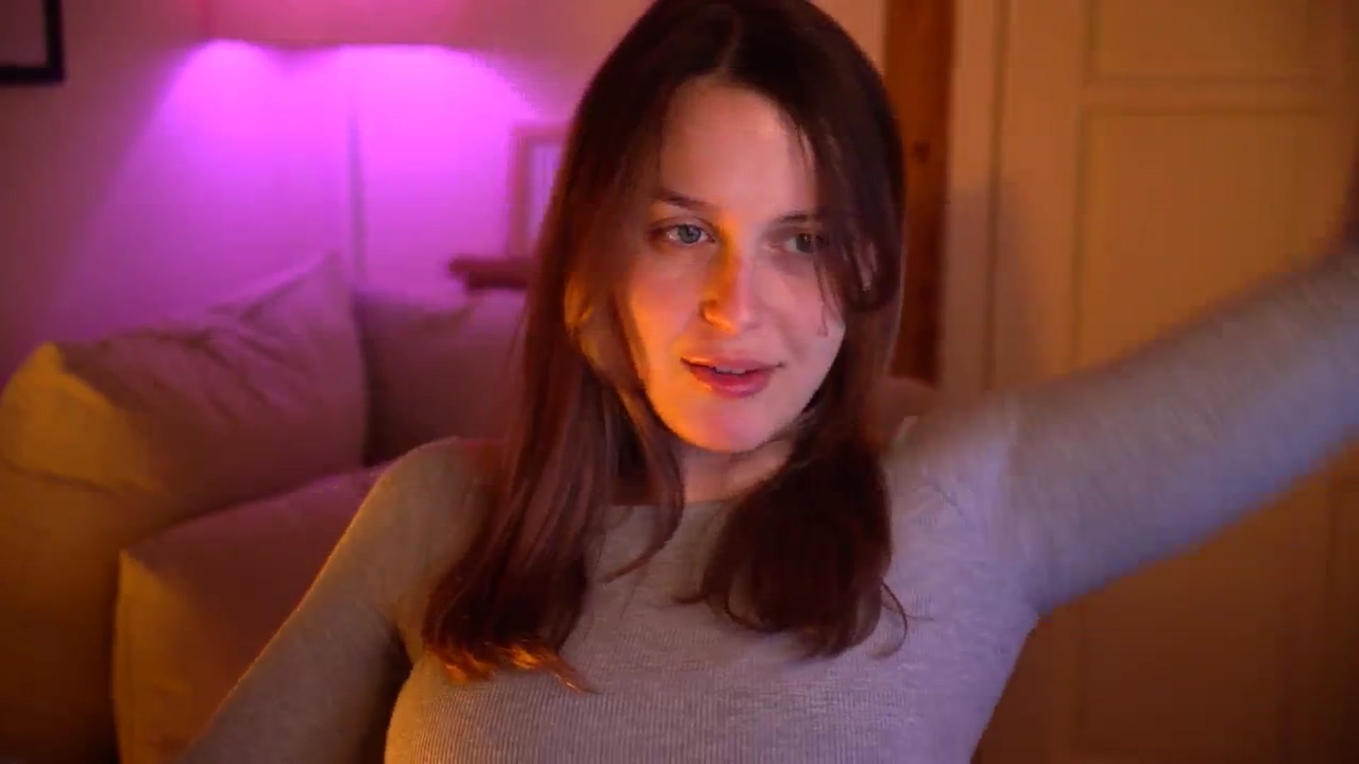 Gallery image thumbnail from sweetpulse_'s myfreecams stream on, 10/28/2024, 08:34 image 8 of 20