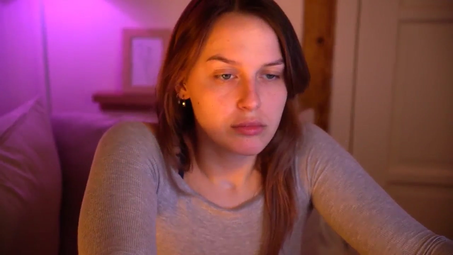 Gallery image thumbnail from sweetpulse_'s myfreecams stream on, 10/28/2024, 08:34 image 19 of 20