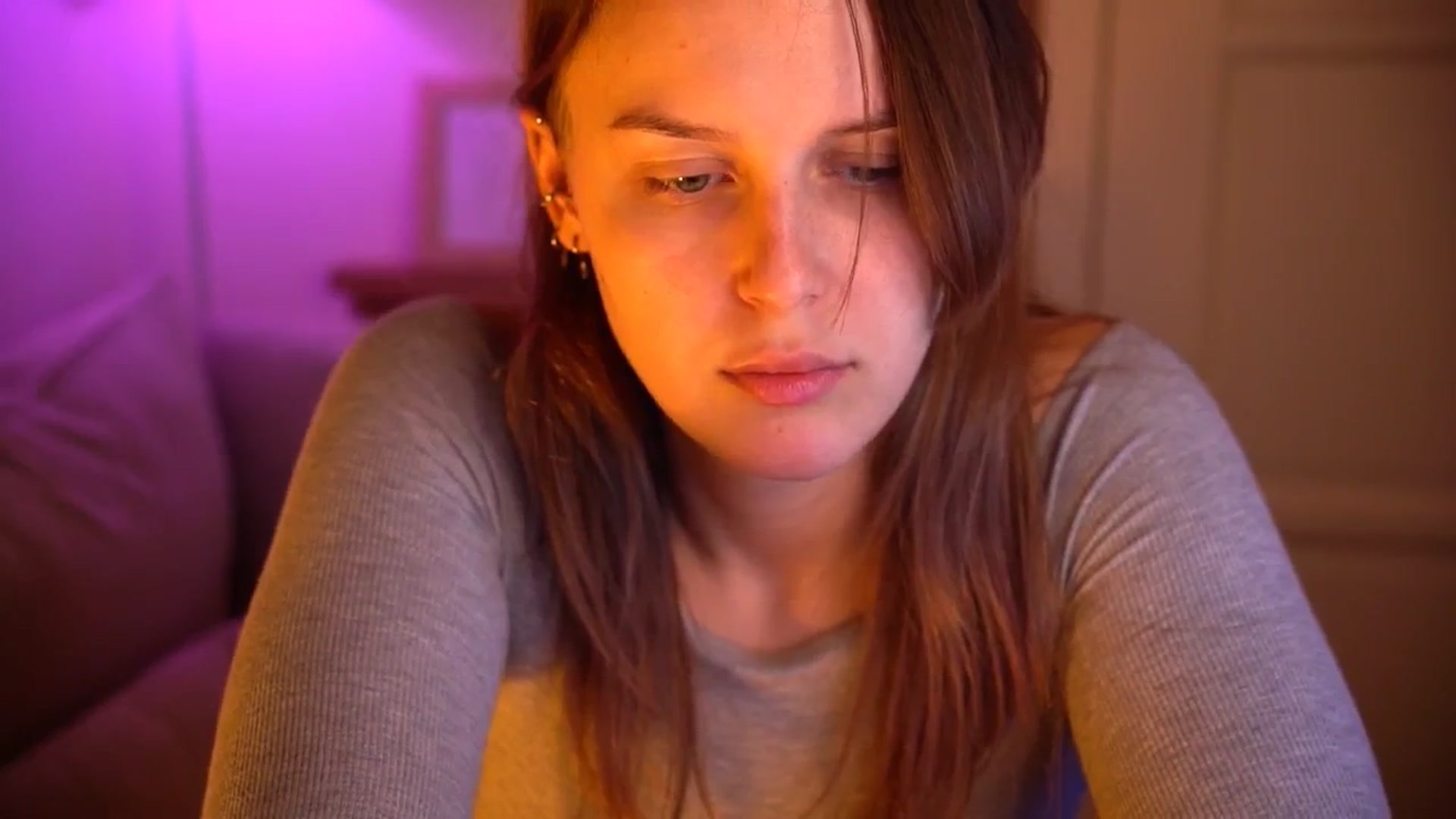 Gallery image thumbnail from sweetpulse_'s myfreecams stream on, 10/28/2024, 08:34 image 17 of 20