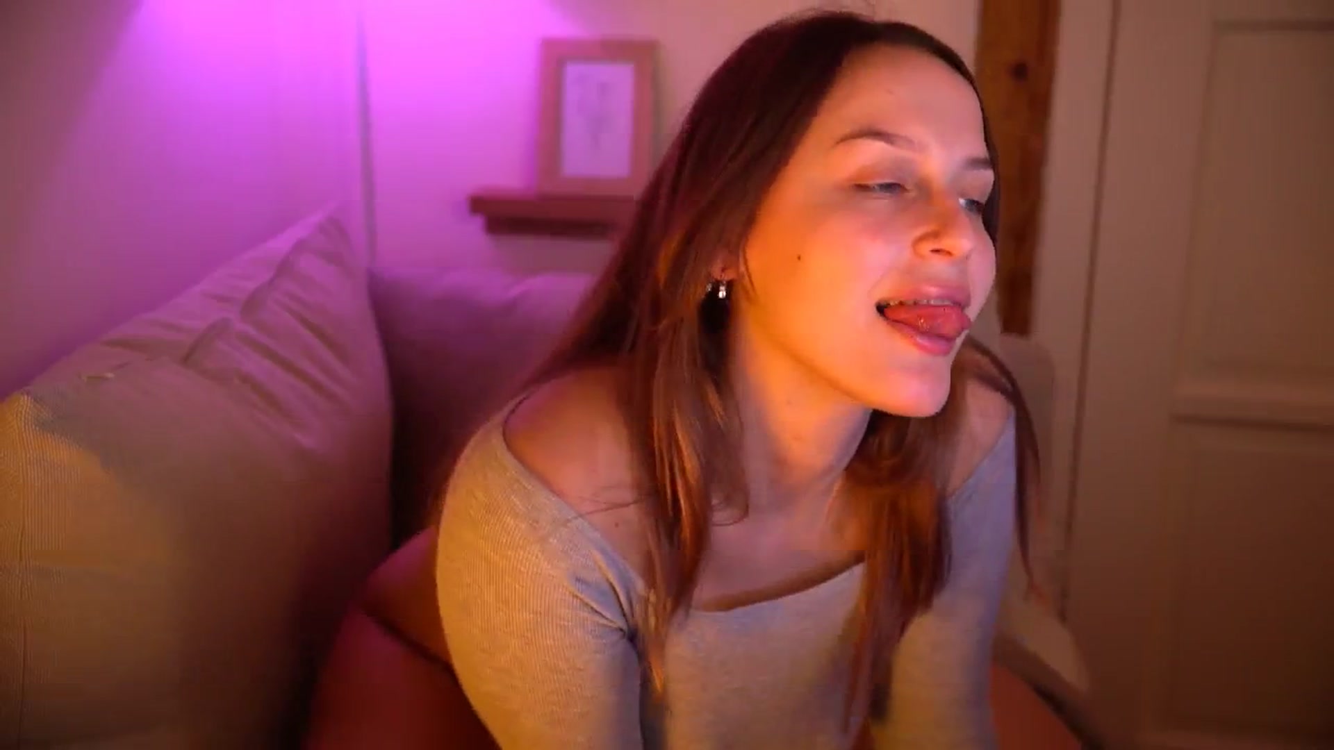Gallery image thumbnail from sweetpulse_'s myfreecams stream on, 10/28/2024, 10:00 image 9 of 20