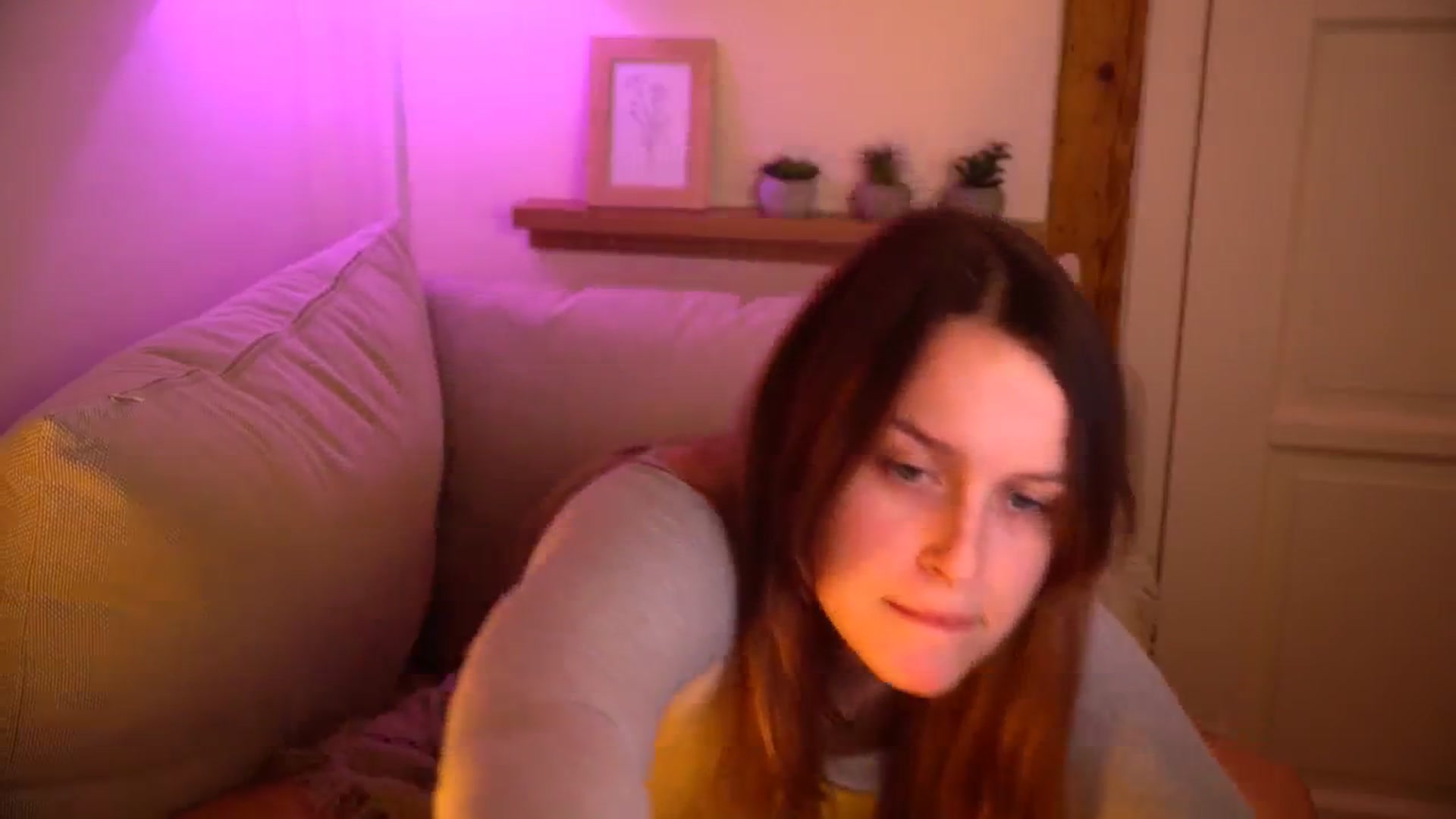 Gallery image thumbnail from sweetpulse_'s myfreecams stream on, 10/28/2024, 10:00 image 17 of 20