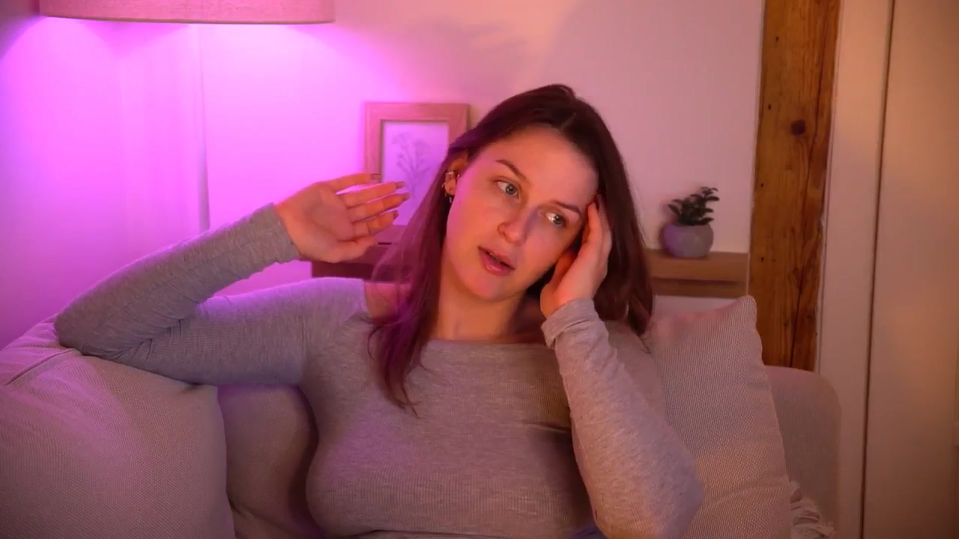 Gallery image thumbnail from sweetpulse_'s myfreecams stream on, 10/28/2024, 10:00 image 4 of 20