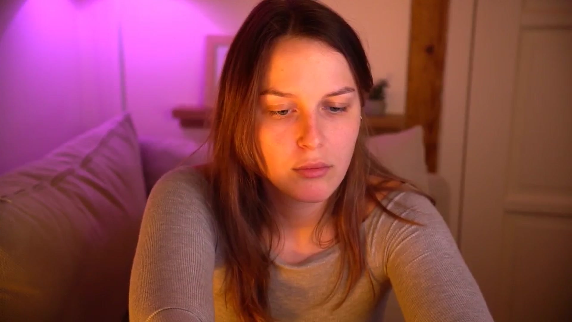 Gallery image thumbnail from sweetpulse_'s myfreecams stream on, 10/28/2024, 10:58 image 18 of 20