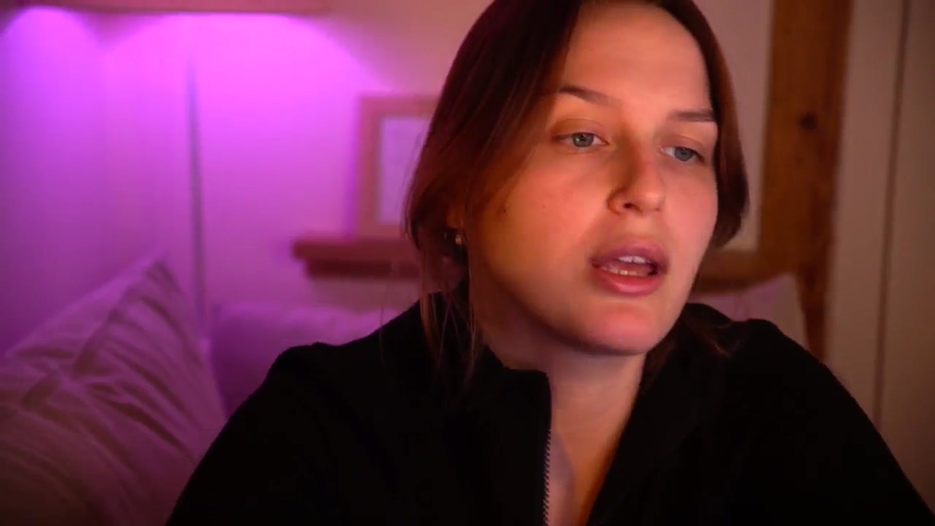 Gallery image thumbnail from sweetpulse_'s myfreecams stream on, 10/29/2024, 09:46 image 10 of 20