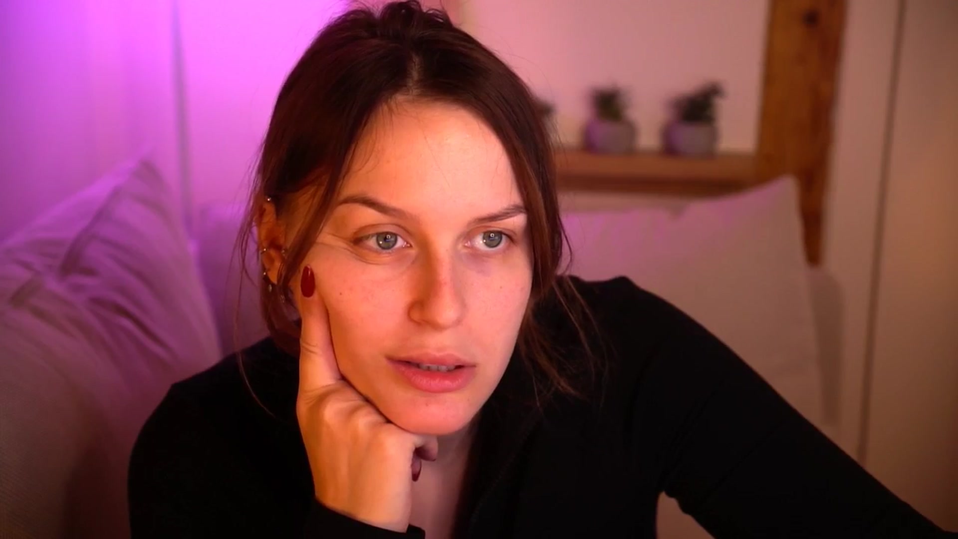 Gallery image thumbnail from sweetpulse_'s myfreecams stream on, 10/29/2024, 09:46 image 8 of 20