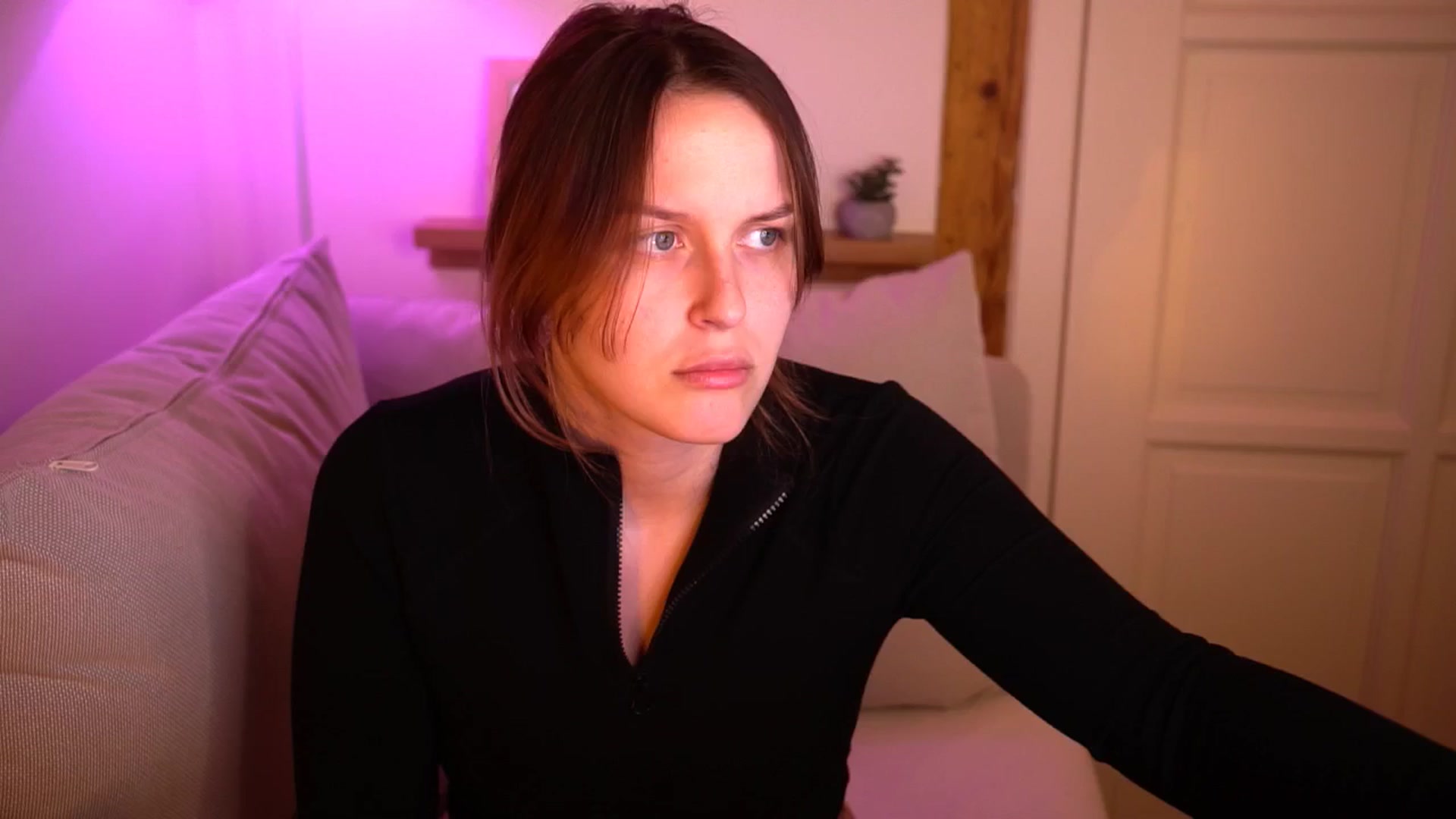 Gallery image thumbnail from sweetpulse_'s myfreecams stream on, 10/29/2024, 10:07 image 1 of 20