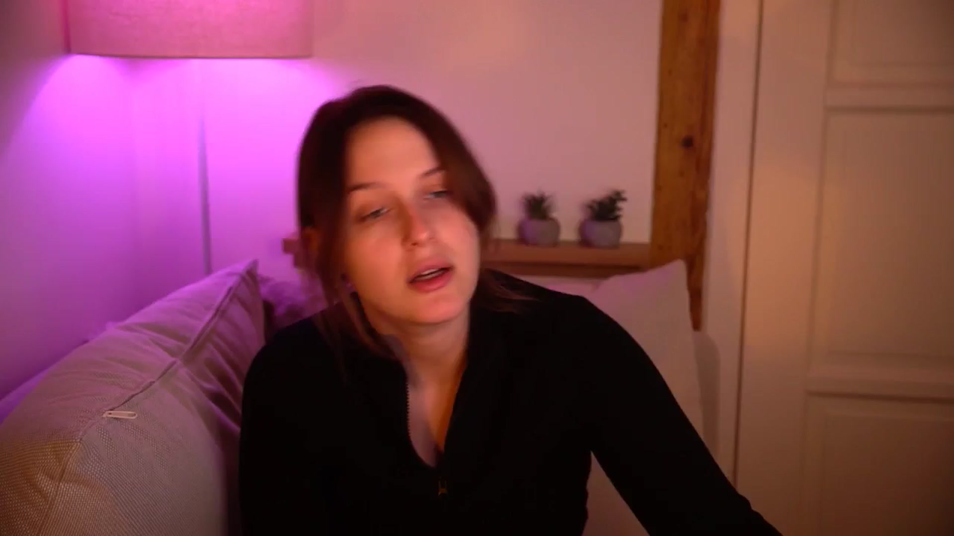 Gallery image thumbnail from sweetpulse_'s myfreecams stream on, 10/29/2024, 11:20 image 5 of 20