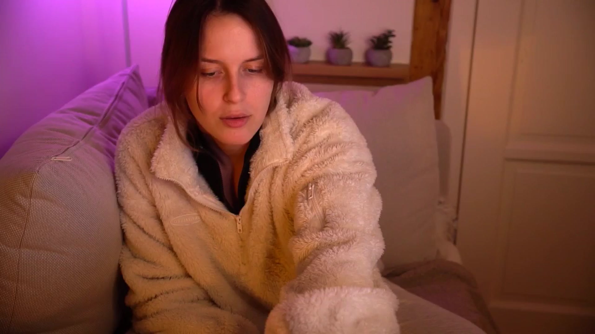 Gallery image thumbnail from sweetpulse_'s myfreecams stream on, 10/29/2024, 11:20 image 11 of 20