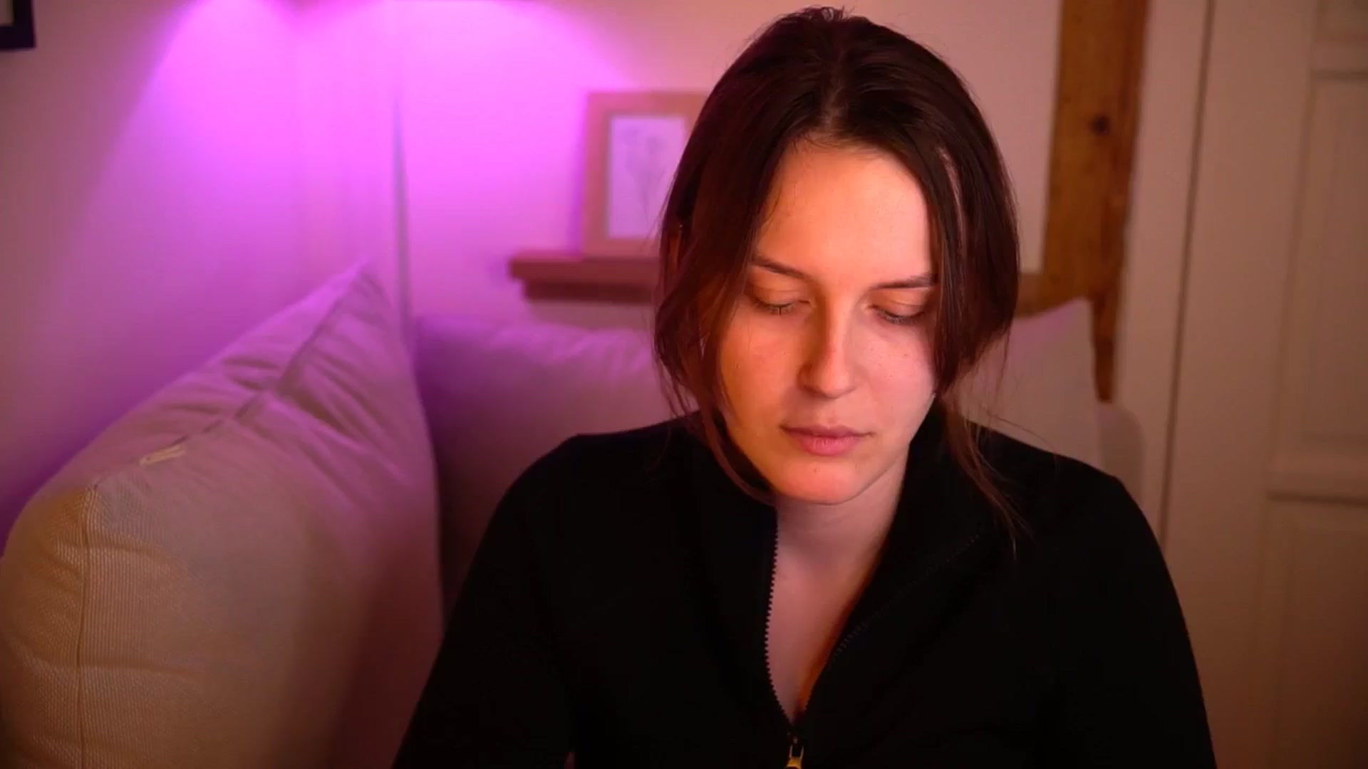 Gallery image thumbnail from sweetpulse_'s myfreecams stream on, 10/29/2024, 12:11 image 5 of 20