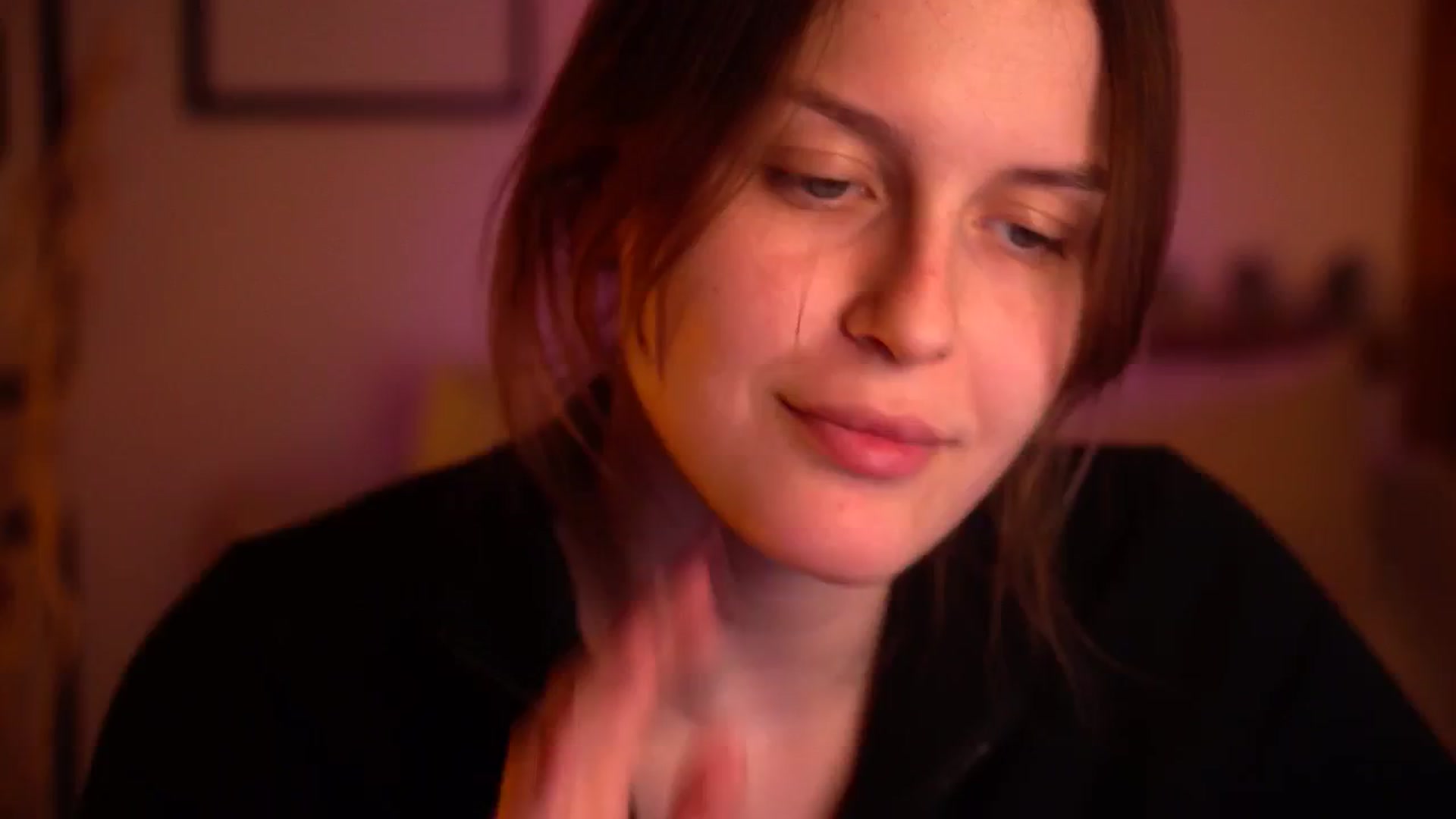 Gallery image thumbnail from sweetpulse_'s myfreecams stream on, 10/29/2024, 12:11 image 18 of 20