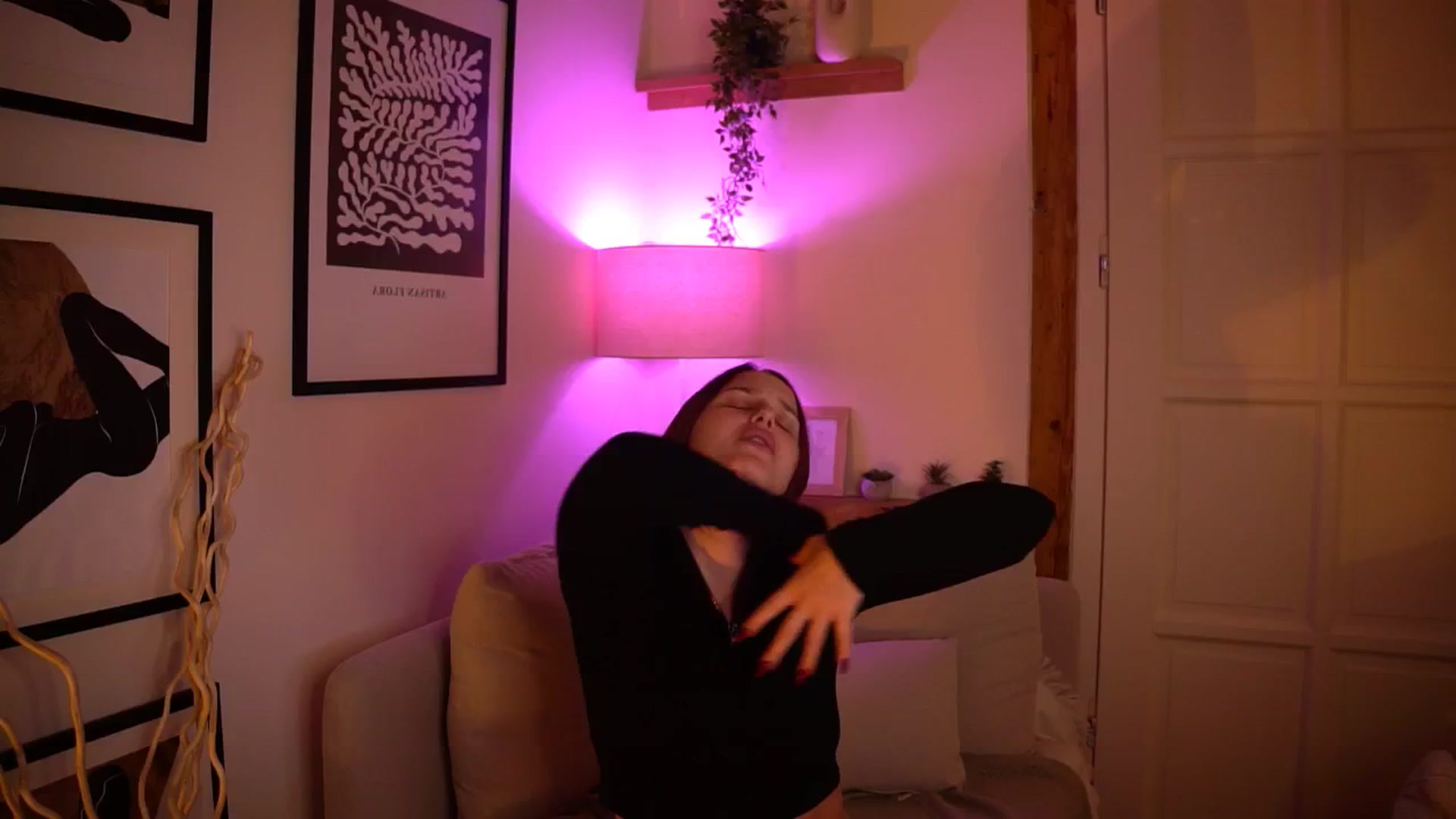 Gallery image thumbnail from sweetpulse_'s myfreecams stream on, 10/29/2024, 12:11 image 9 of 20