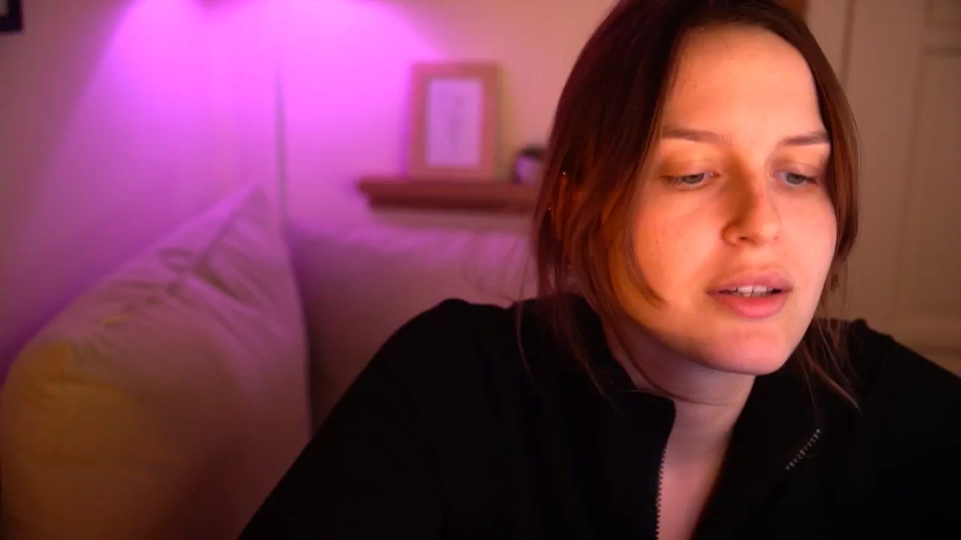 Gallery image thumbnail from sweetpulse_'s myfreecams stream on, 10/29/2024, 12:11 image 3 of 20