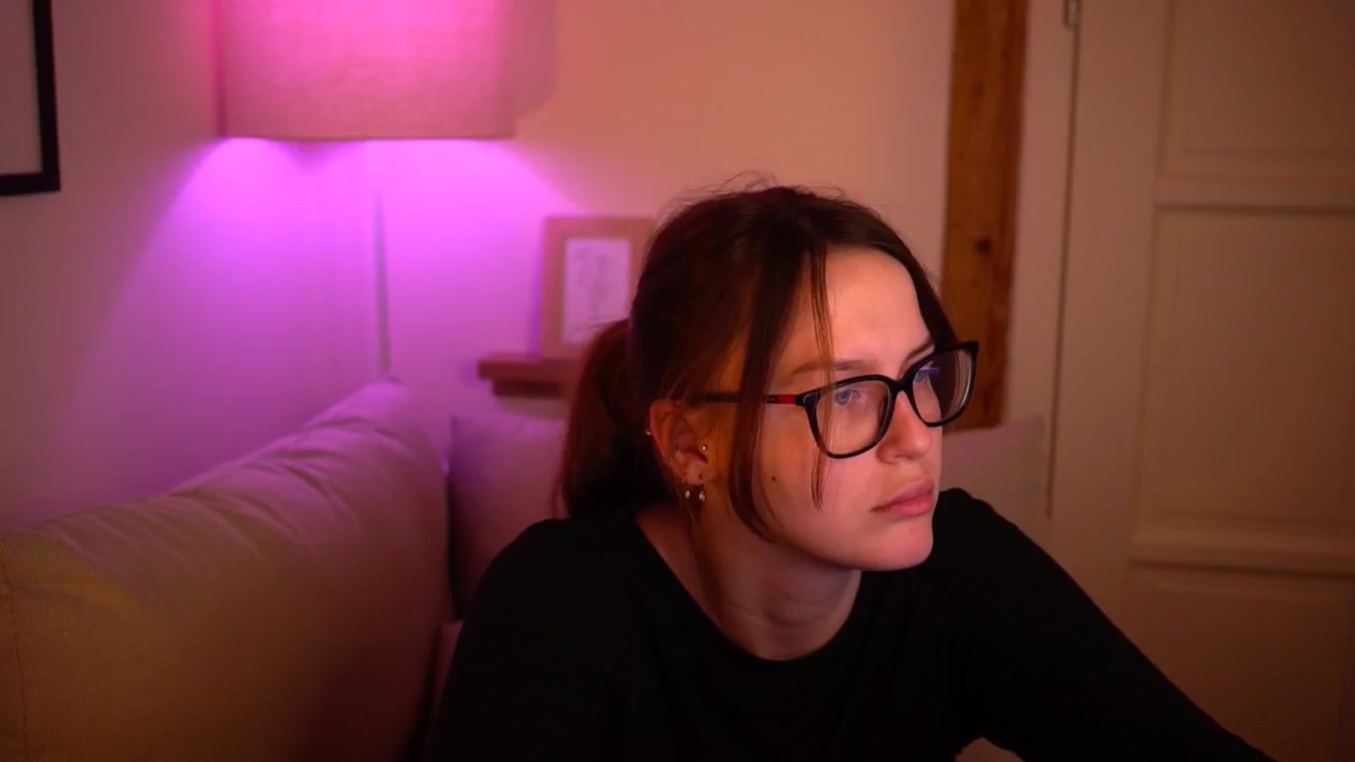 Gallery image thumbnail from sweetpulse_'s myfreecams stream on, 10/30/2024, 08:12 image 8 of 20