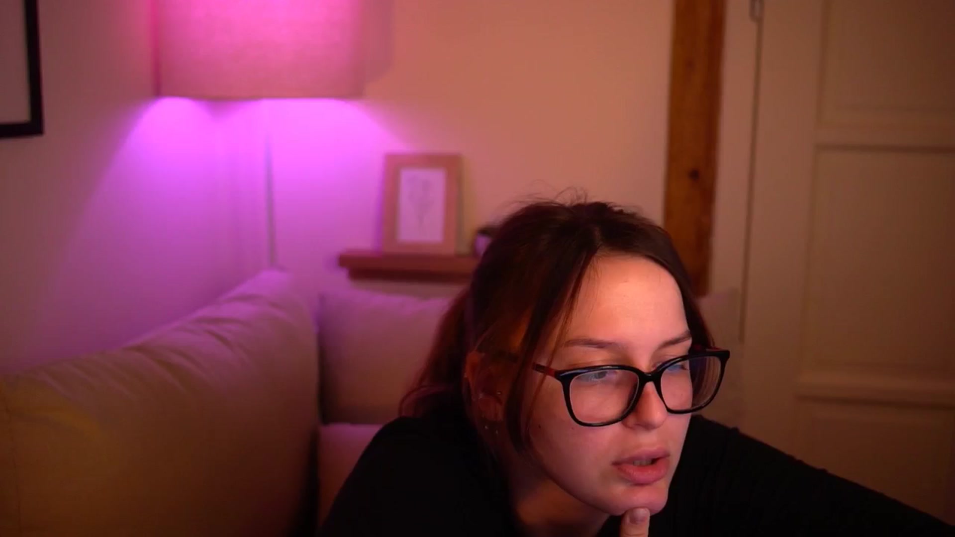 Gallery image thumbnail from sweetpulse_'s myfreecams stream on, 10/30/2024, 08:12 image 11 of 20