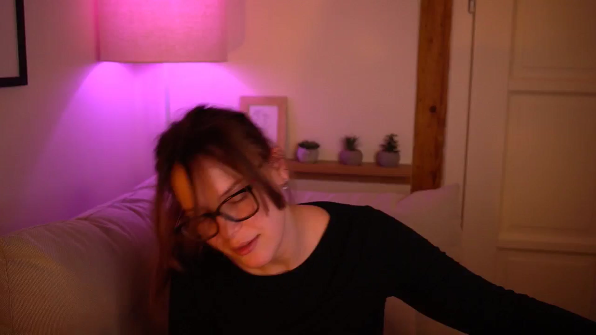 Gallery image thumbnail from sweetpulse_'s myfreecams stream on, 10/30/2024, 08:12 image 9 of 20
