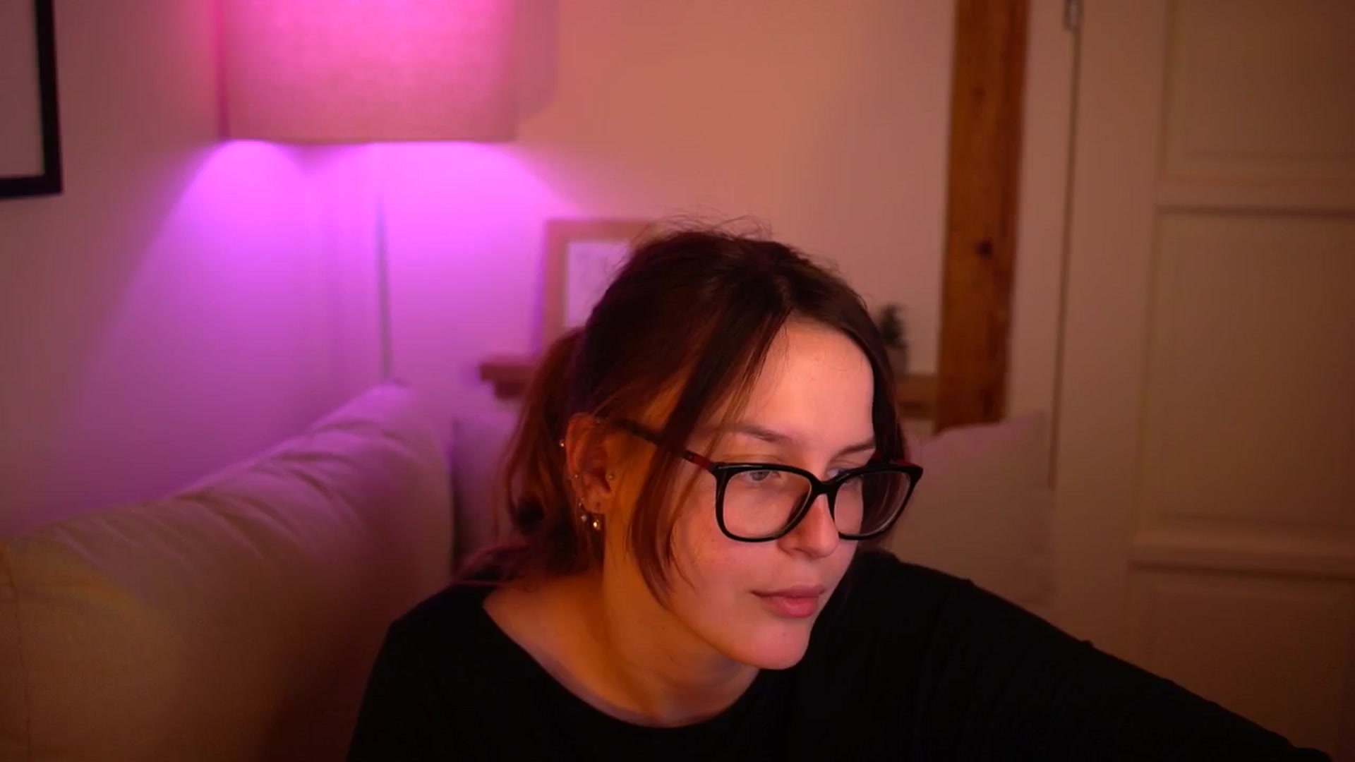 Gallery image thumbnail from sweetpulse_'s myfreecams stream on, 10/30/2024, 08:12 image 12 of 20