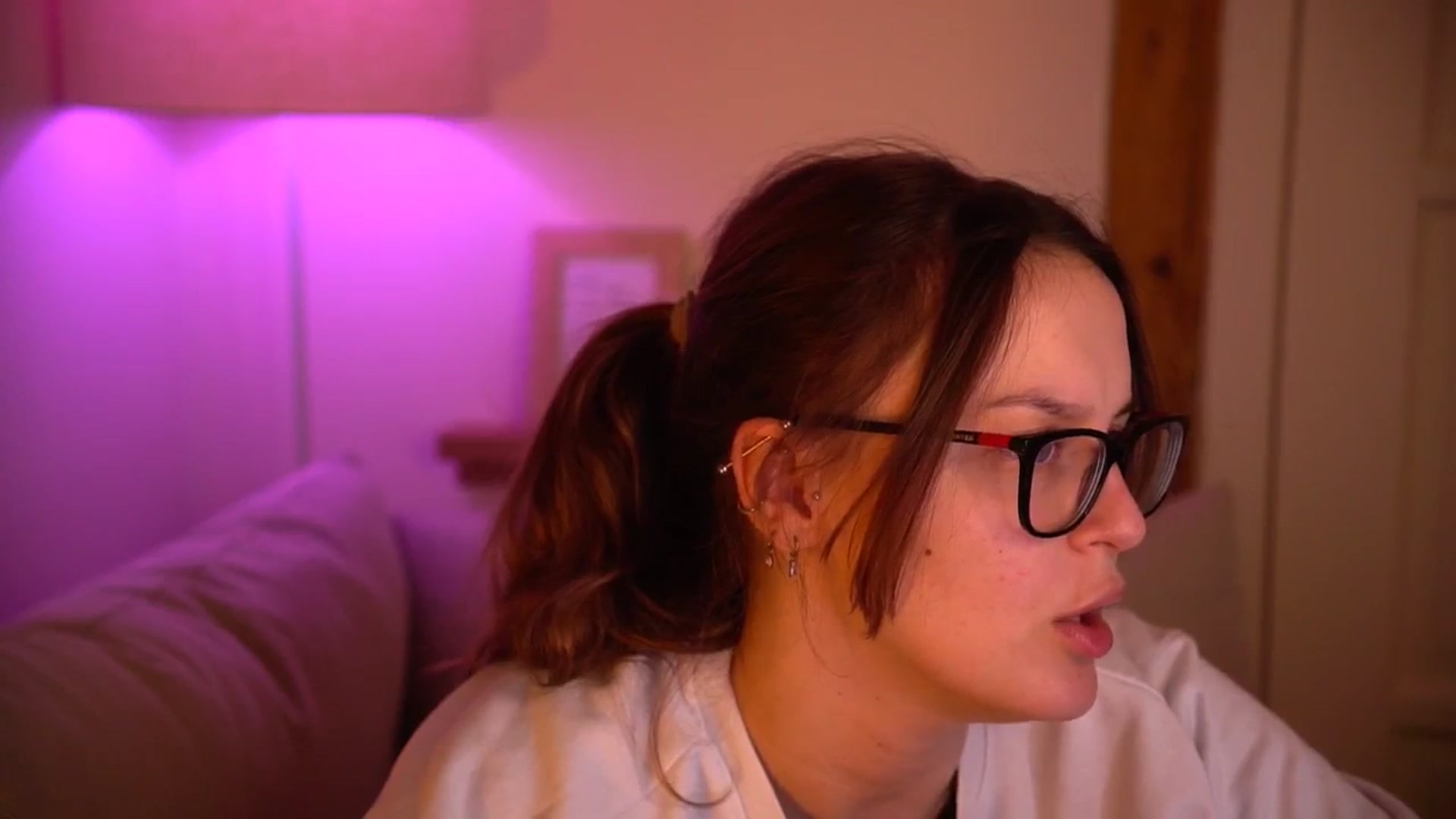 Gallery image thumbnail from sweetpulse_'s myfreecams stream on, 10/30/2024, 09:25 image 3 of 20