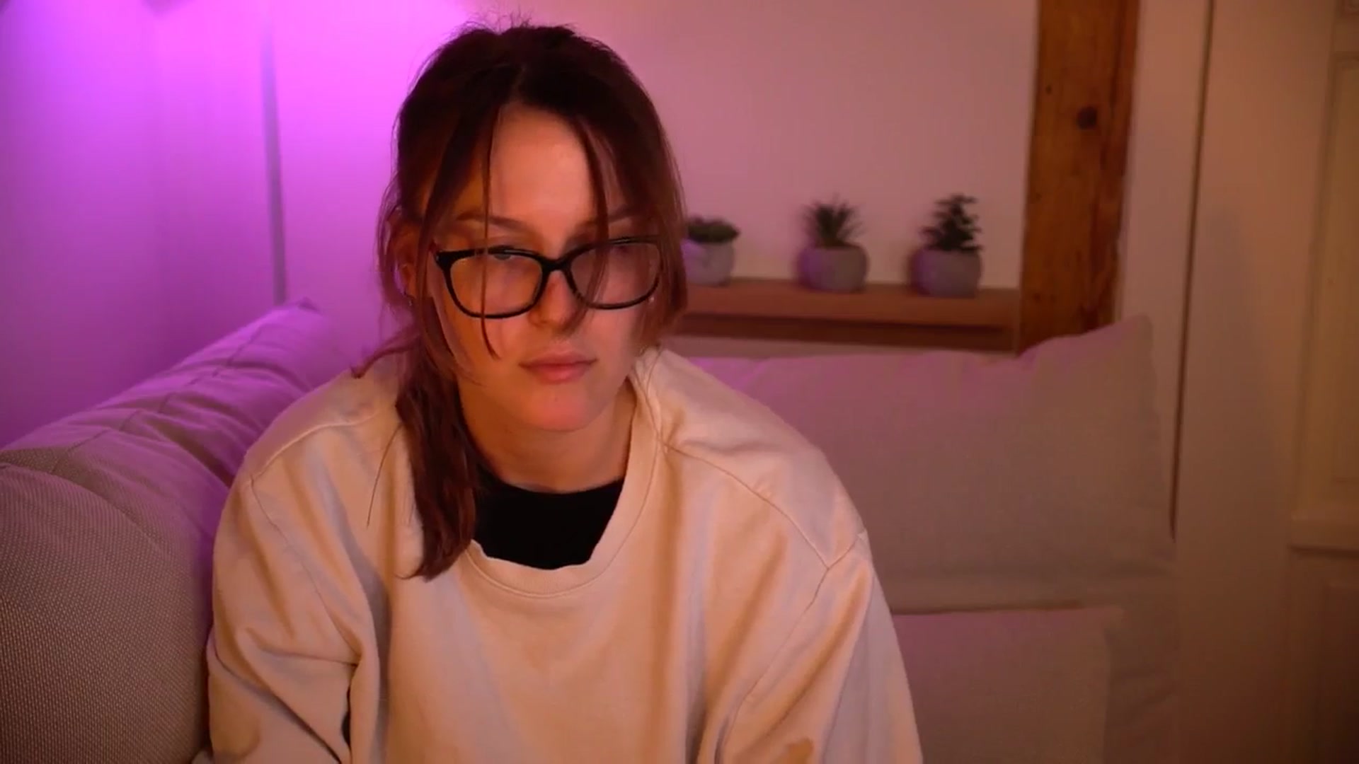 Gallery image thumbnail from sweetpulse_'s myfreecams stream on, 10/30/2024, 09:25 image 11 of 20