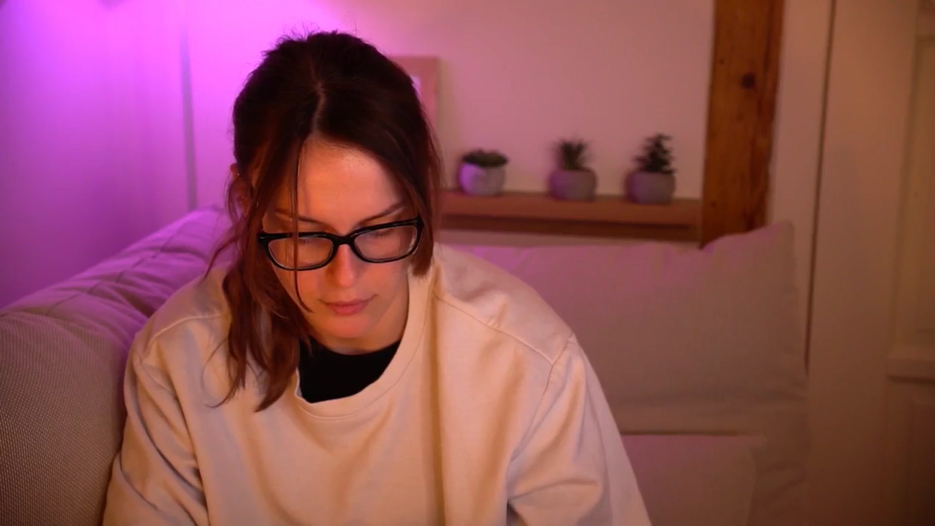 Gallery image thumbnail from sweetpulse_'s myfreecams stream on, 10/30/2024, 09:25 image 7 of 20