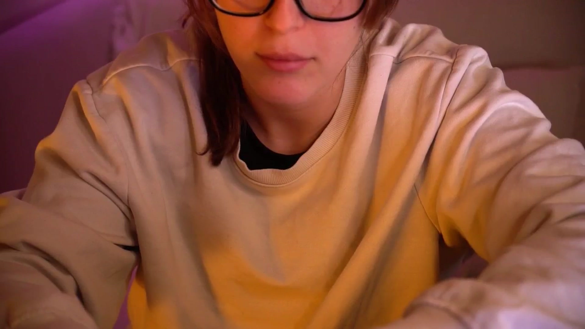 Gallery image thumbnail from sweetpulse_'s myfreecams stream on, 10/30/2024, 09:25 image 18 of 20