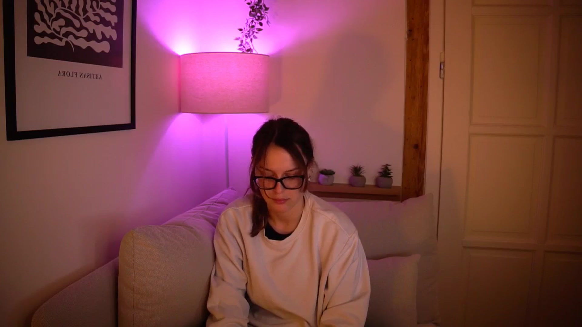 Gallery image thumbnail from sweetpulse_'s myfreecams stream on, 10/30/2024, 09:25 image 17 of 20