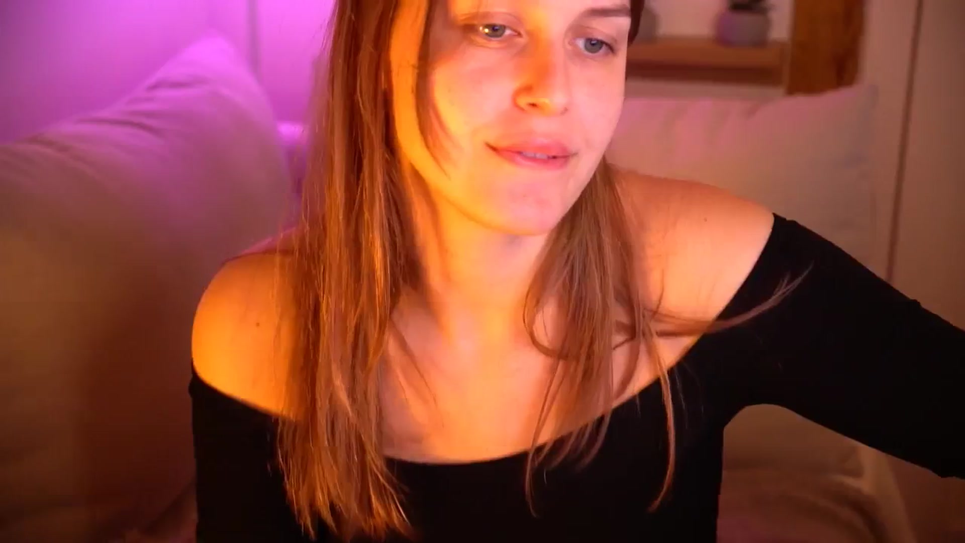 Gallery image thumbnail from sweetpulse_'s myfreecams stream on, 11/05/2024, 09:07 image 12 of 20