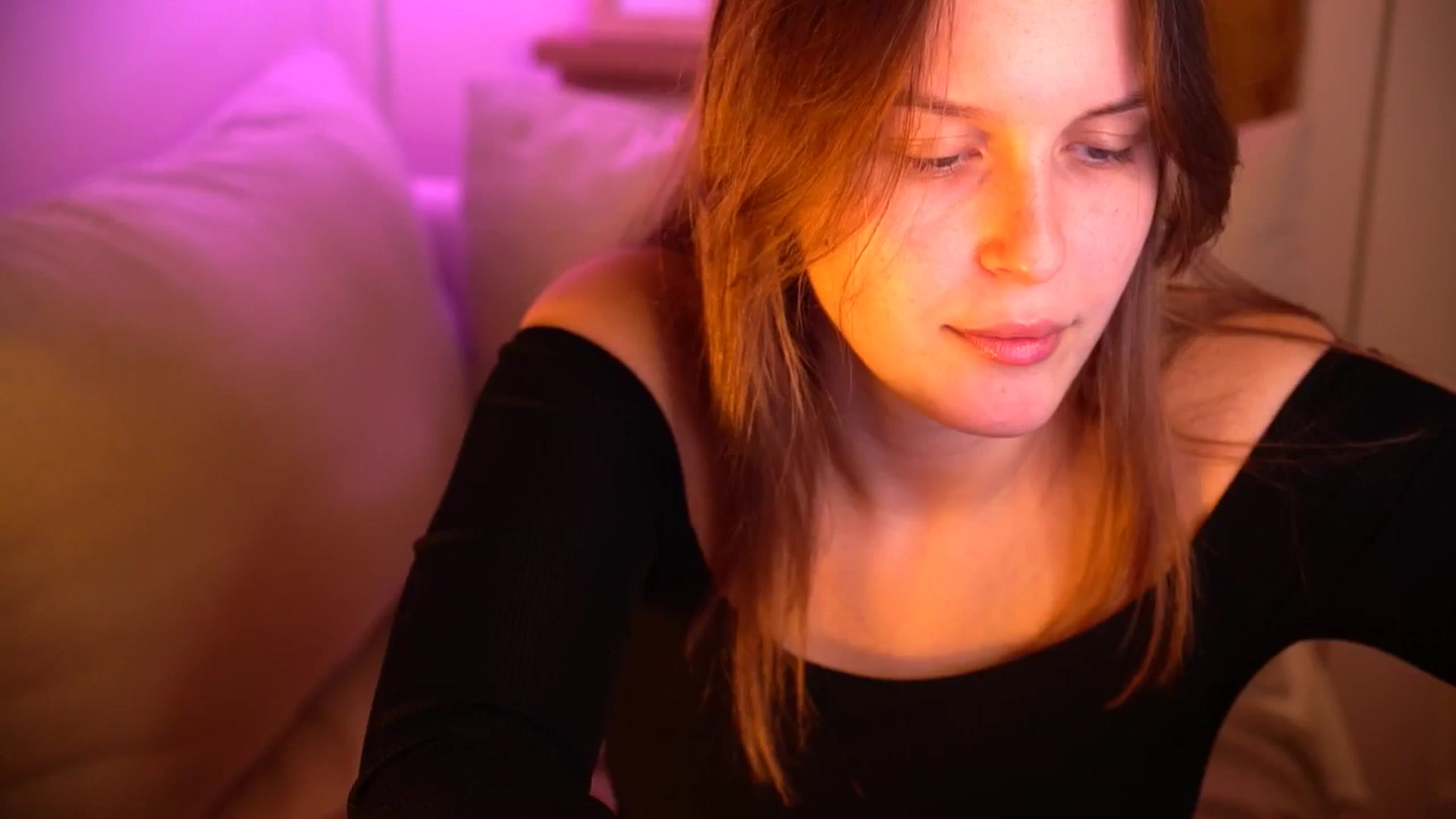 Gallery image thumbnail from sweetpulse_'s myfreecams stream on, 11/05/2024, 09:07 image 10 of 20