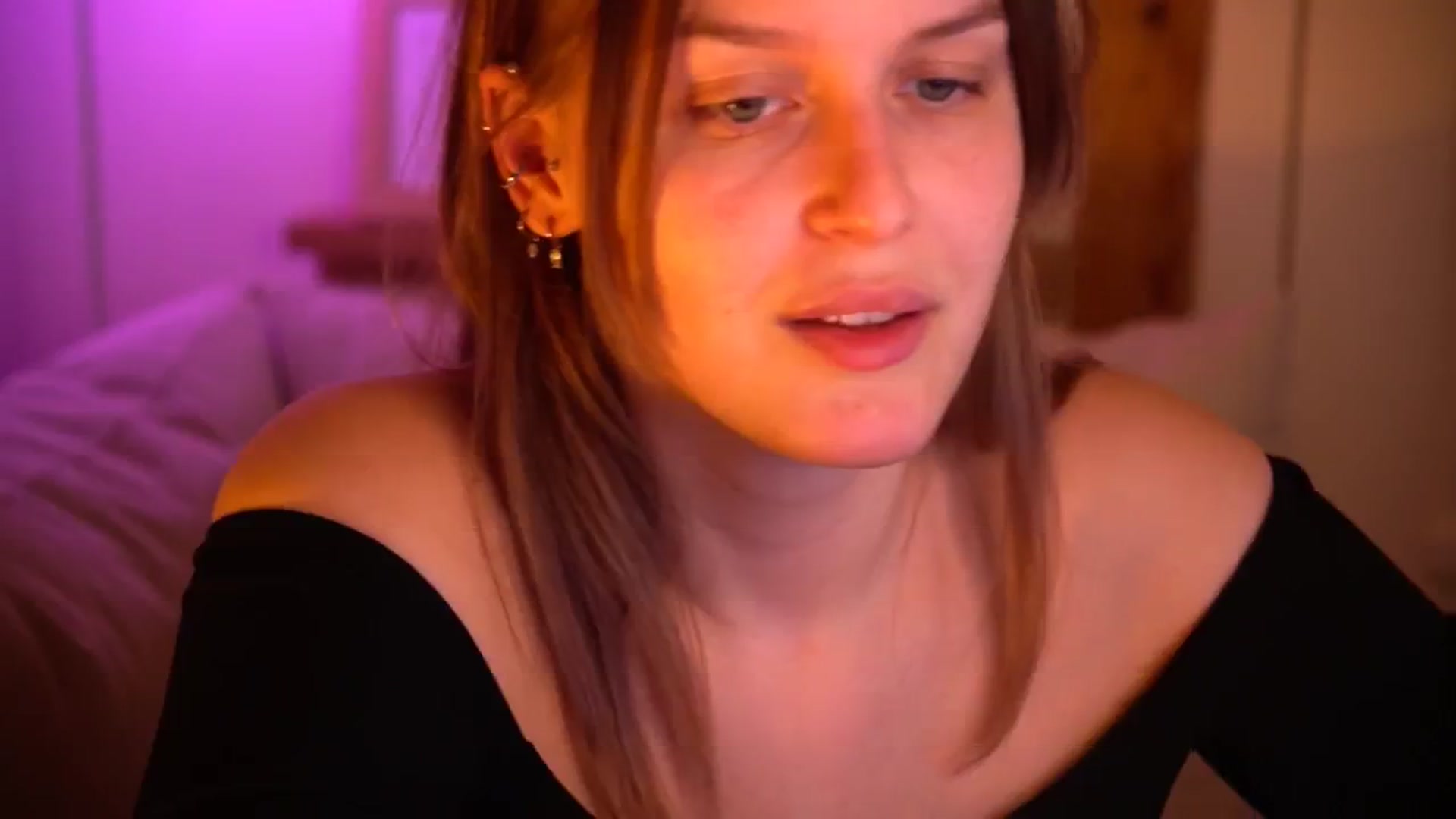 Gallery image thumbnail from sweetpulse_'s myfreecams stream on, 11/05/2024, 09:07 image 6 of 20