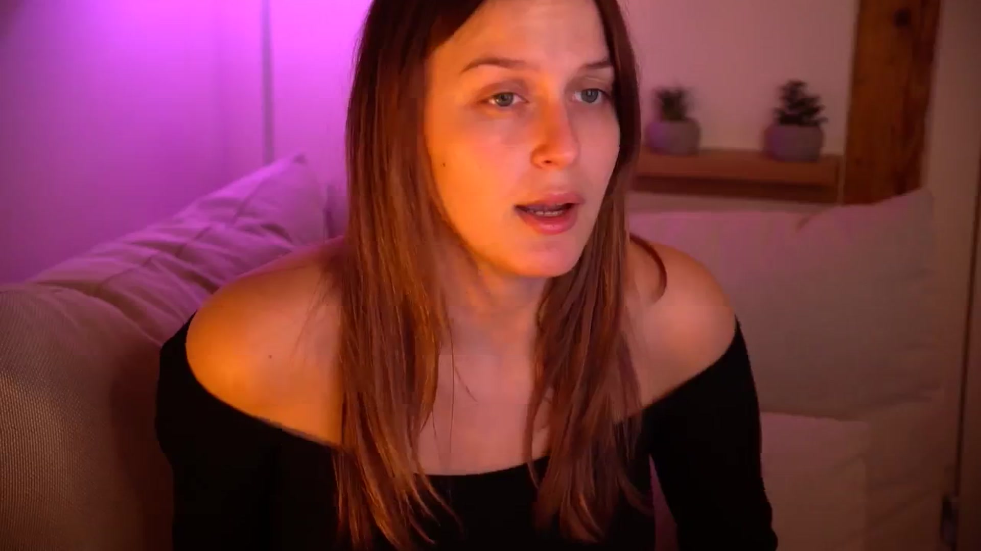 Gallery image thumbnail from sweetpulse_'s myfreecams stream on, 11/05/2024, 10:45 image 10 of 20