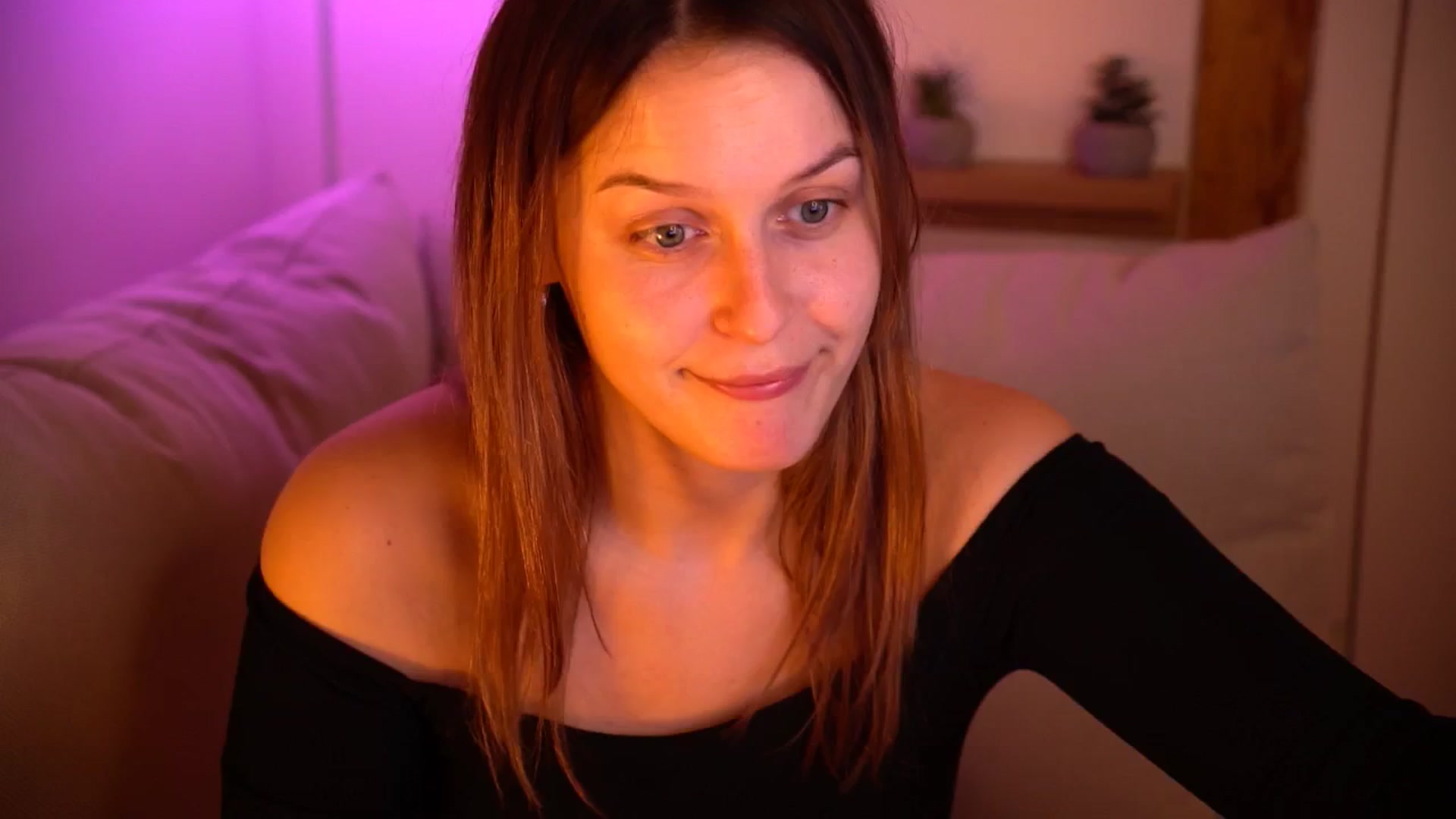Gallery image thumbnail from sweetpulse_'s myfreecams stream on, 11/05/2024, 10:45 image 15 of 20