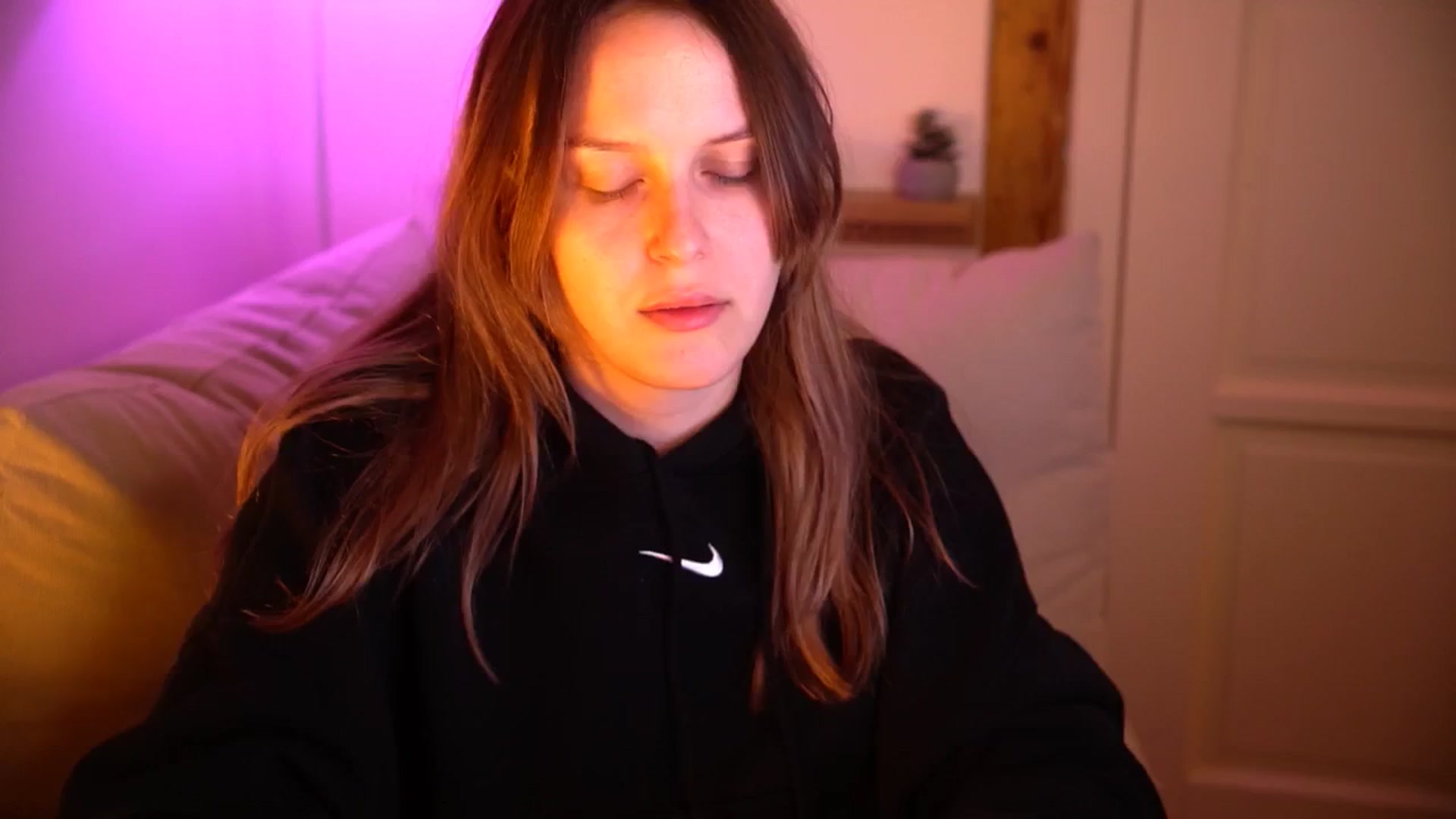 Gallery image thumbnail from sweetpulse_'s myfreecams stream on, 11/06/2024, 09:07 image 15 of 20