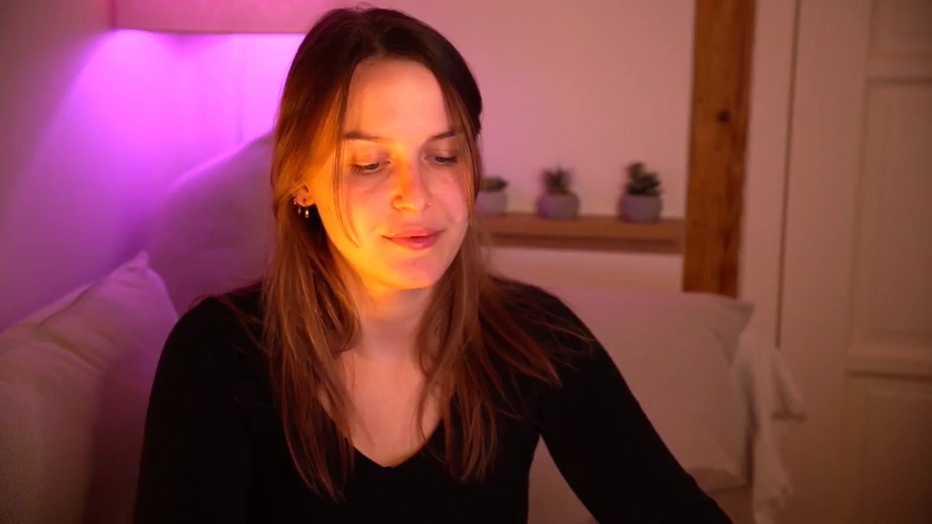 Gallery image thumbnail from sweetpulse_'s myfreecams stream on, 11/11/2024, 09:44 image 5 of 20