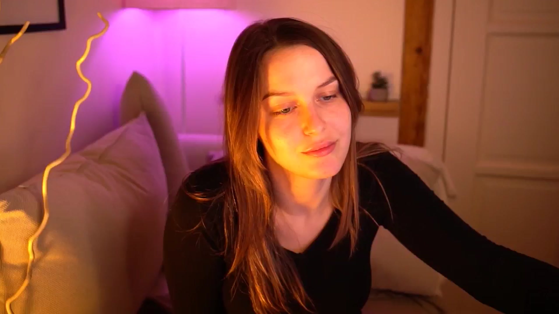 Gallery image thumbnail from sweetpulse_'s myfreecams stream on, 11/11/2024, 09:44 image 18 of 20