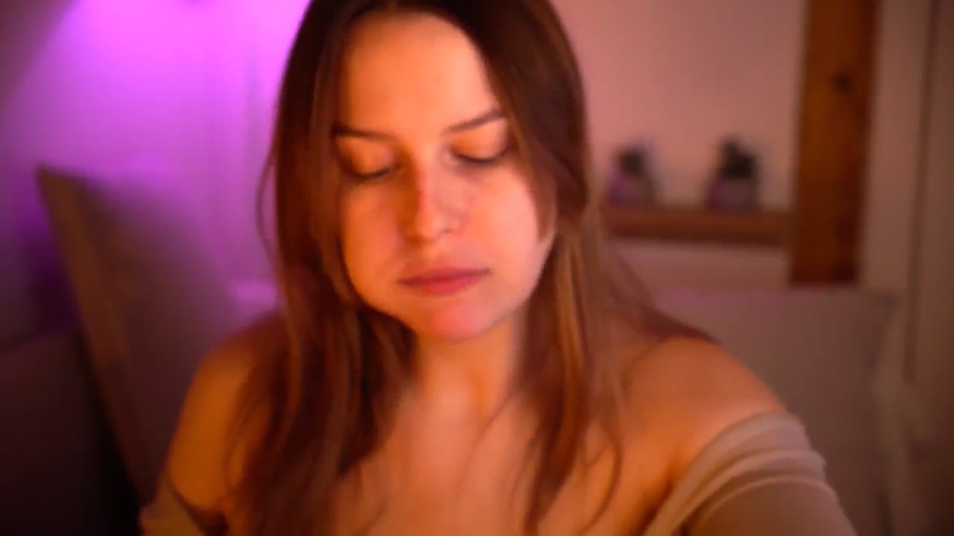 Gallery image thumbnail from sweetpulse_'s myfreecams stream on, 11/14/2024, 09:09 image 11 of 20