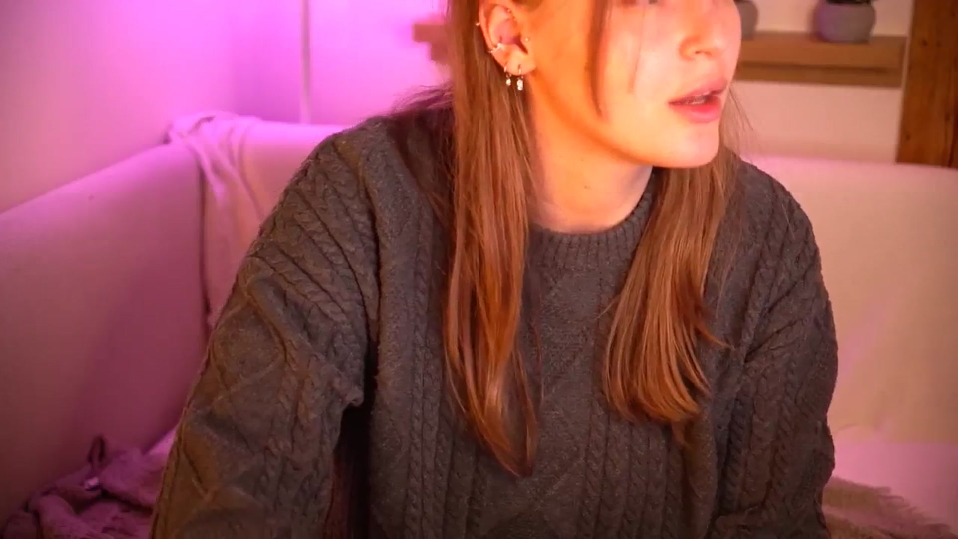 Gallery image thumbnail from sweetpulse_'s myfreecams stream on, 11/14/2024, 10:07 image 16 of 20