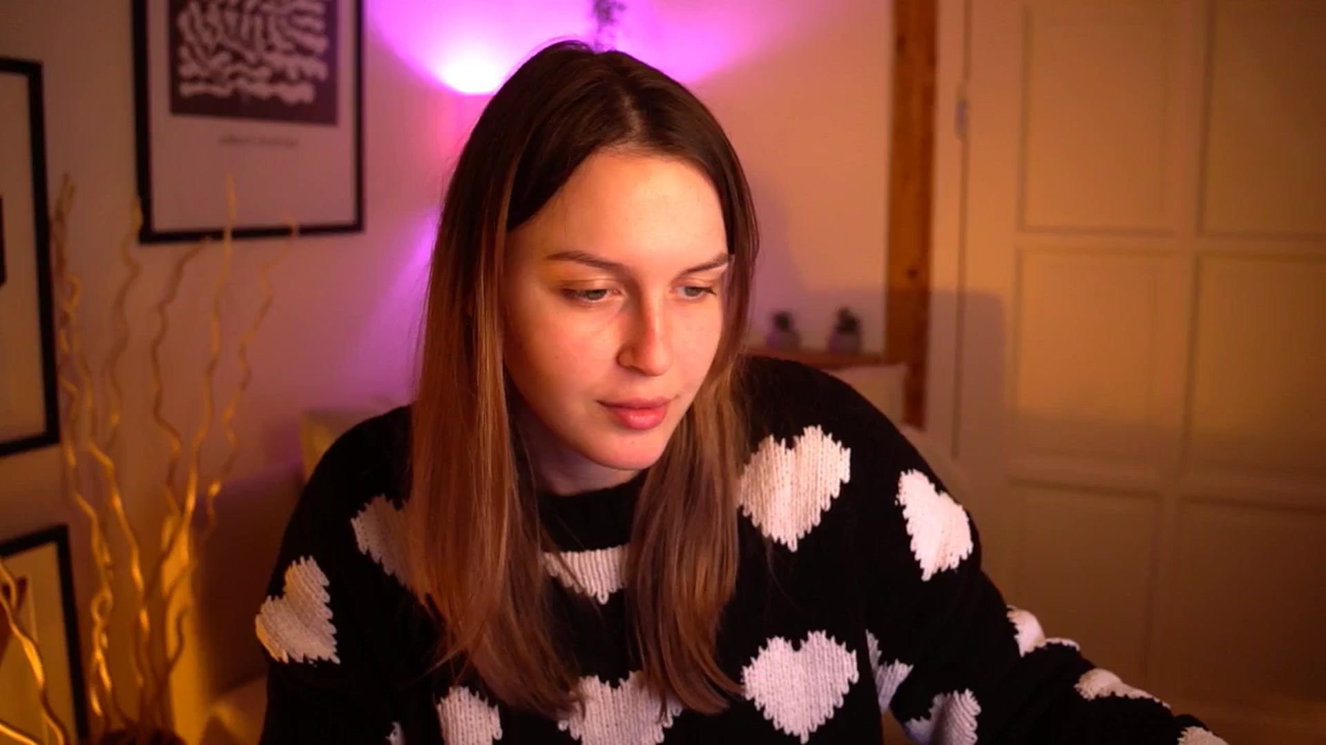 Gallery image thumbnail from sweetpulse_'s myfreecams stream on, 11/15/2024, 11:04 image 3 of 20