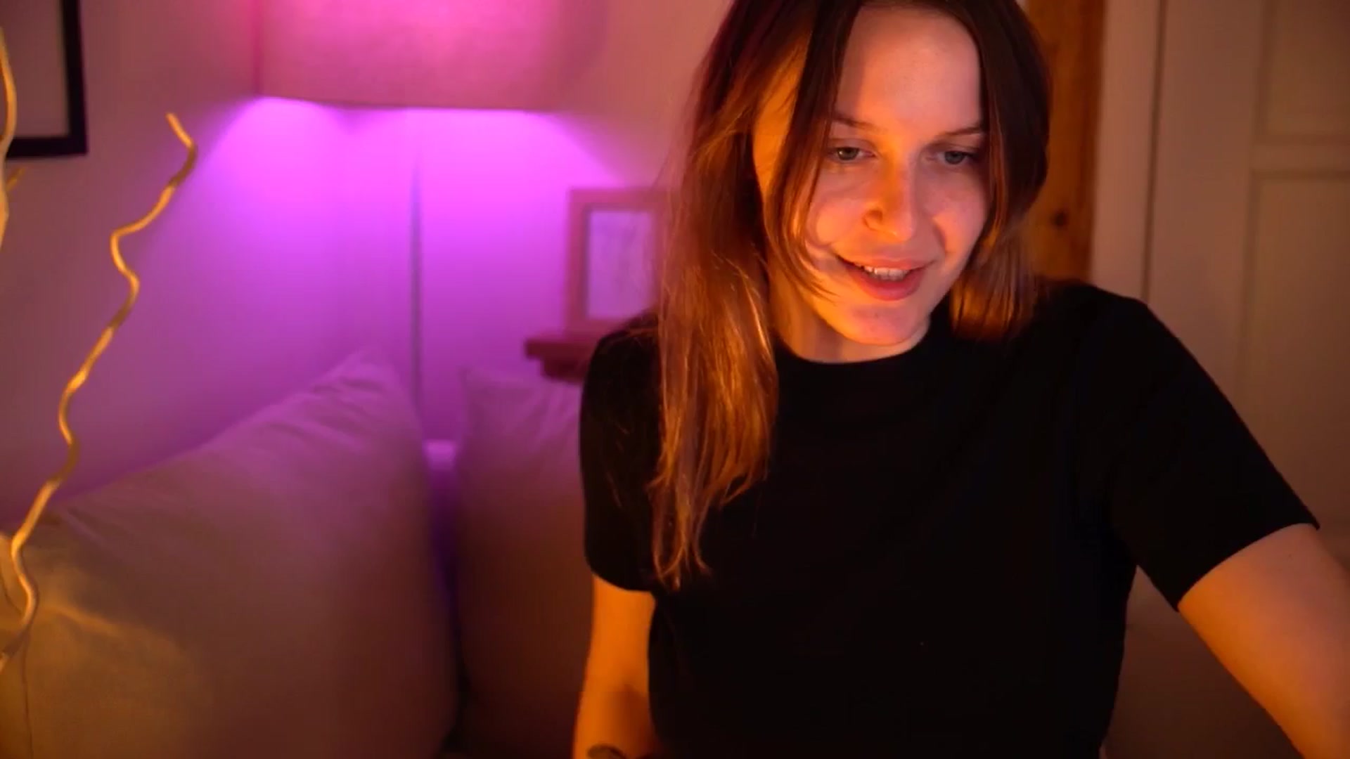 Gallery image thumbnail from sweetpulse_'s myfreecams stream on, 11/18/2024, 10:06 image 20 of 20