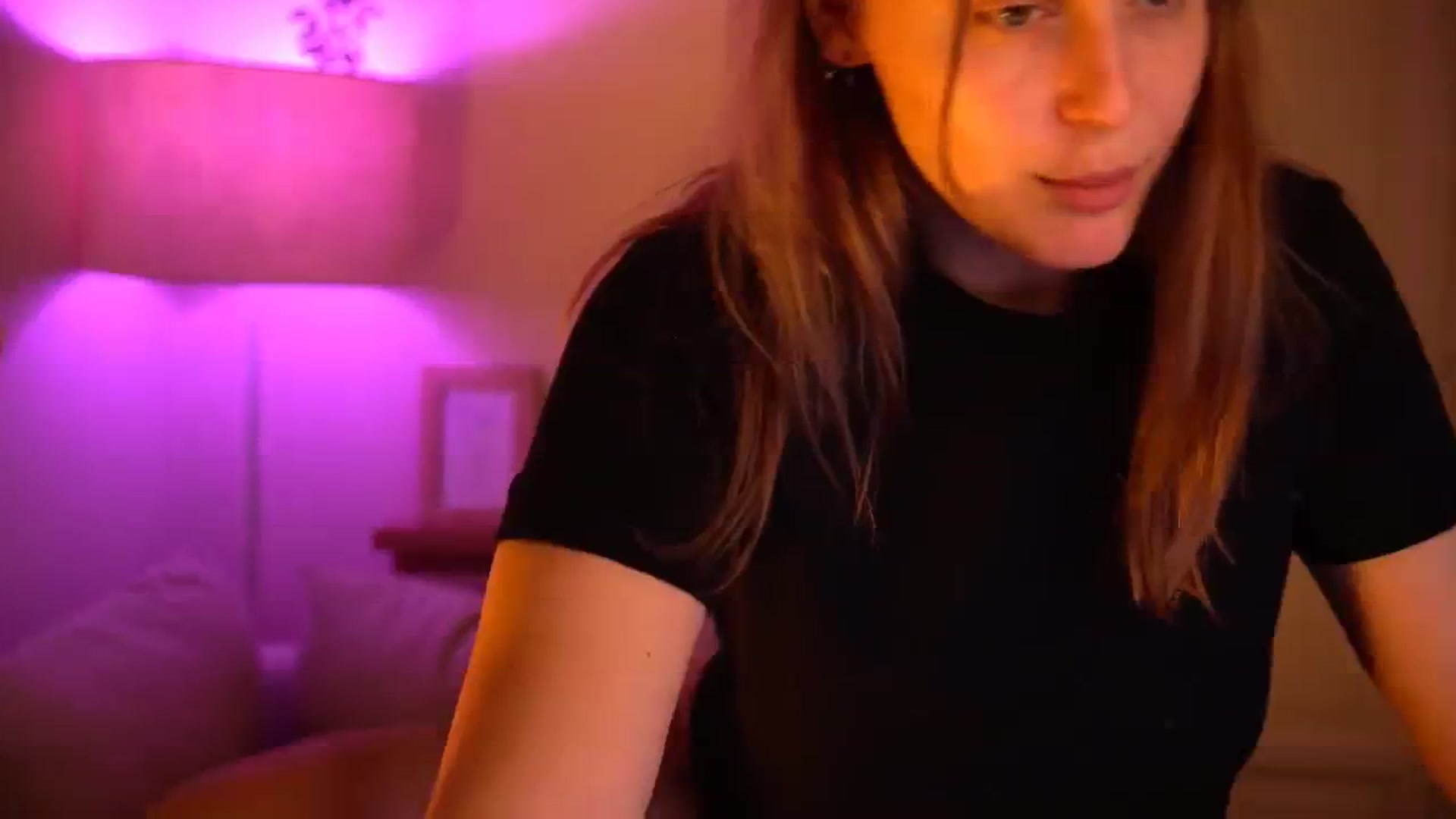 Gallery image thumbnail from sweetpulse_'s myfreecams stream on, 11/18/2024, 10:06 image 19 of 20